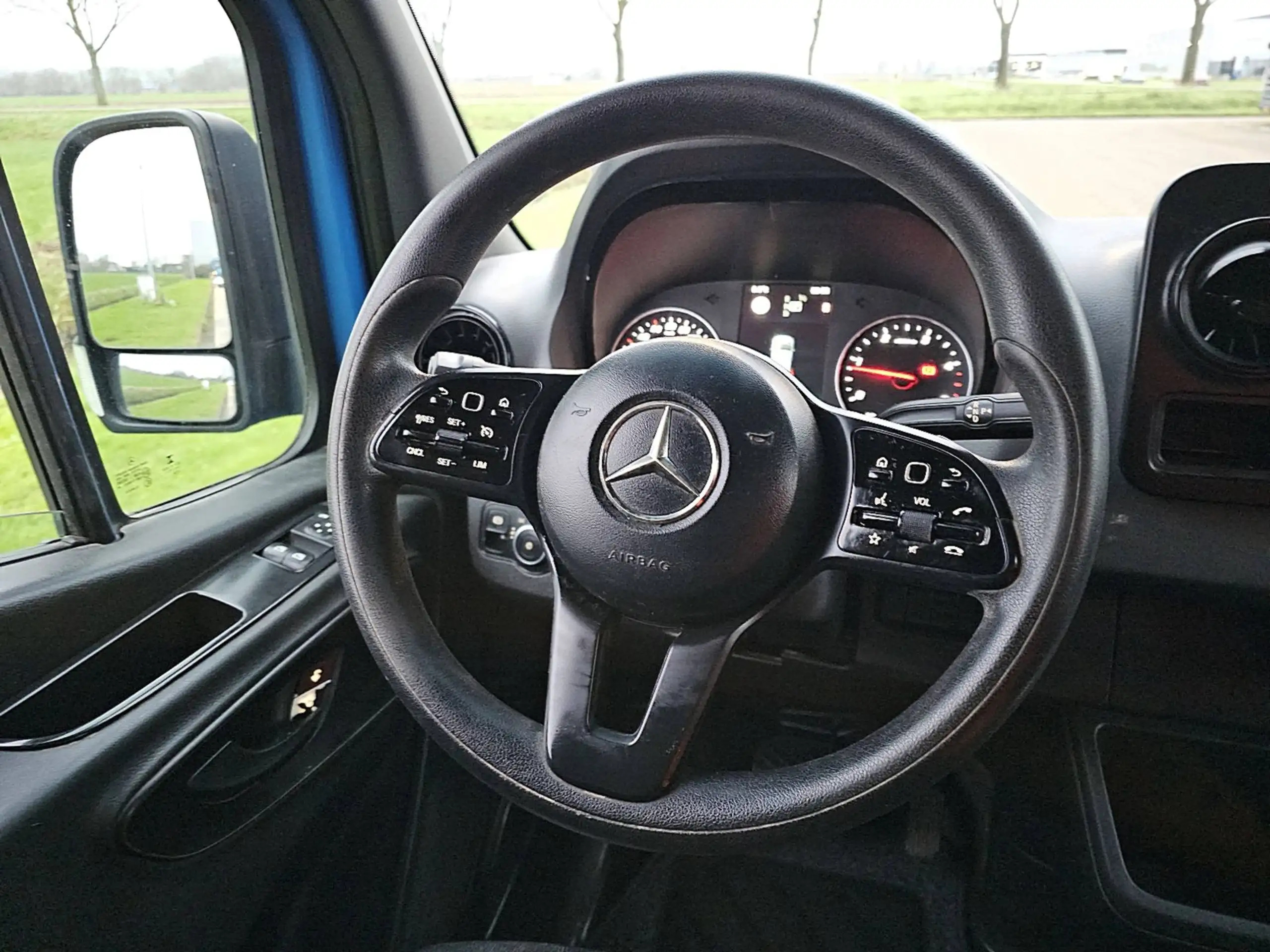 Mercedes-Benz - Sprinter