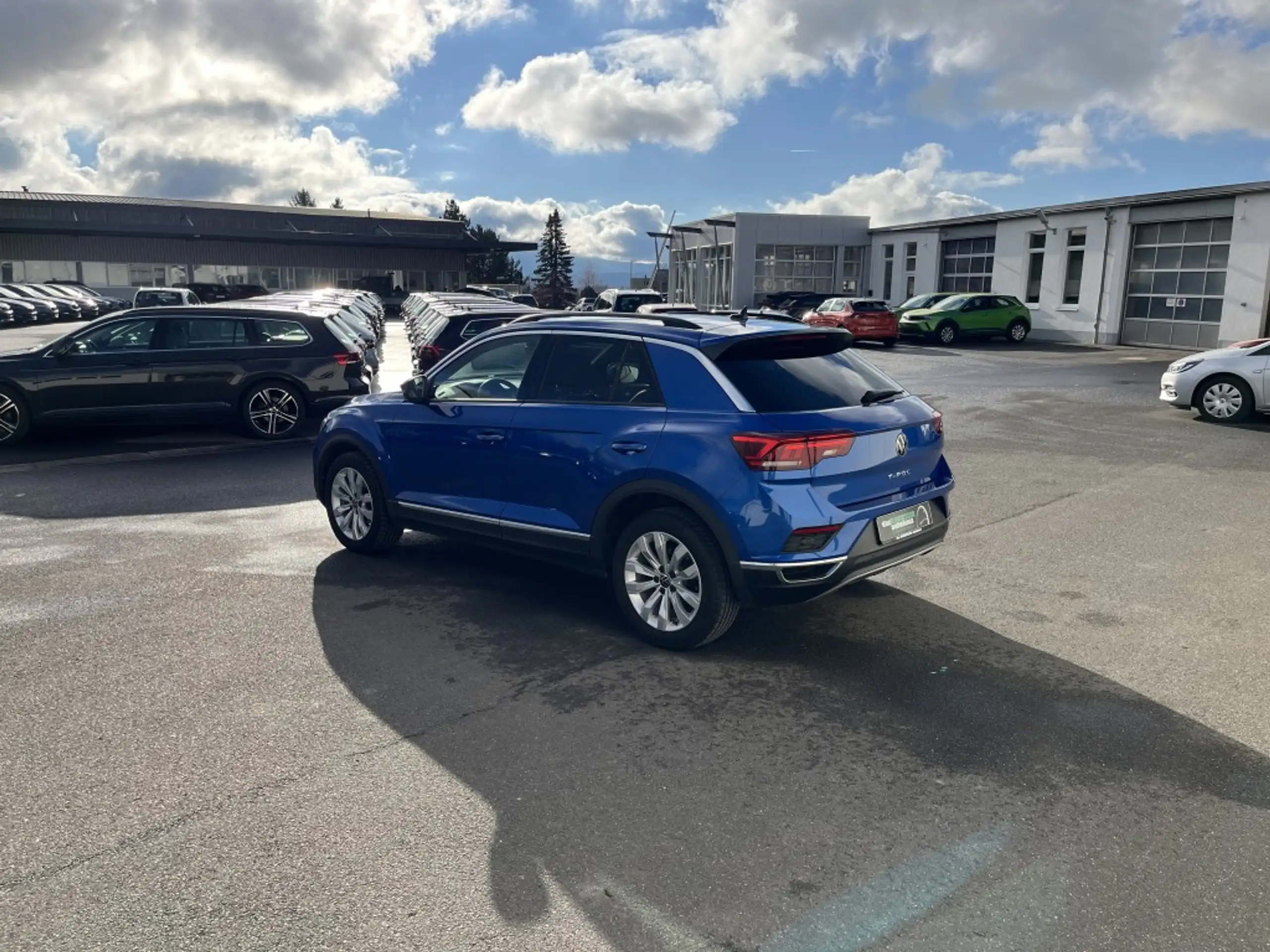 Volkswagen - T-Roc