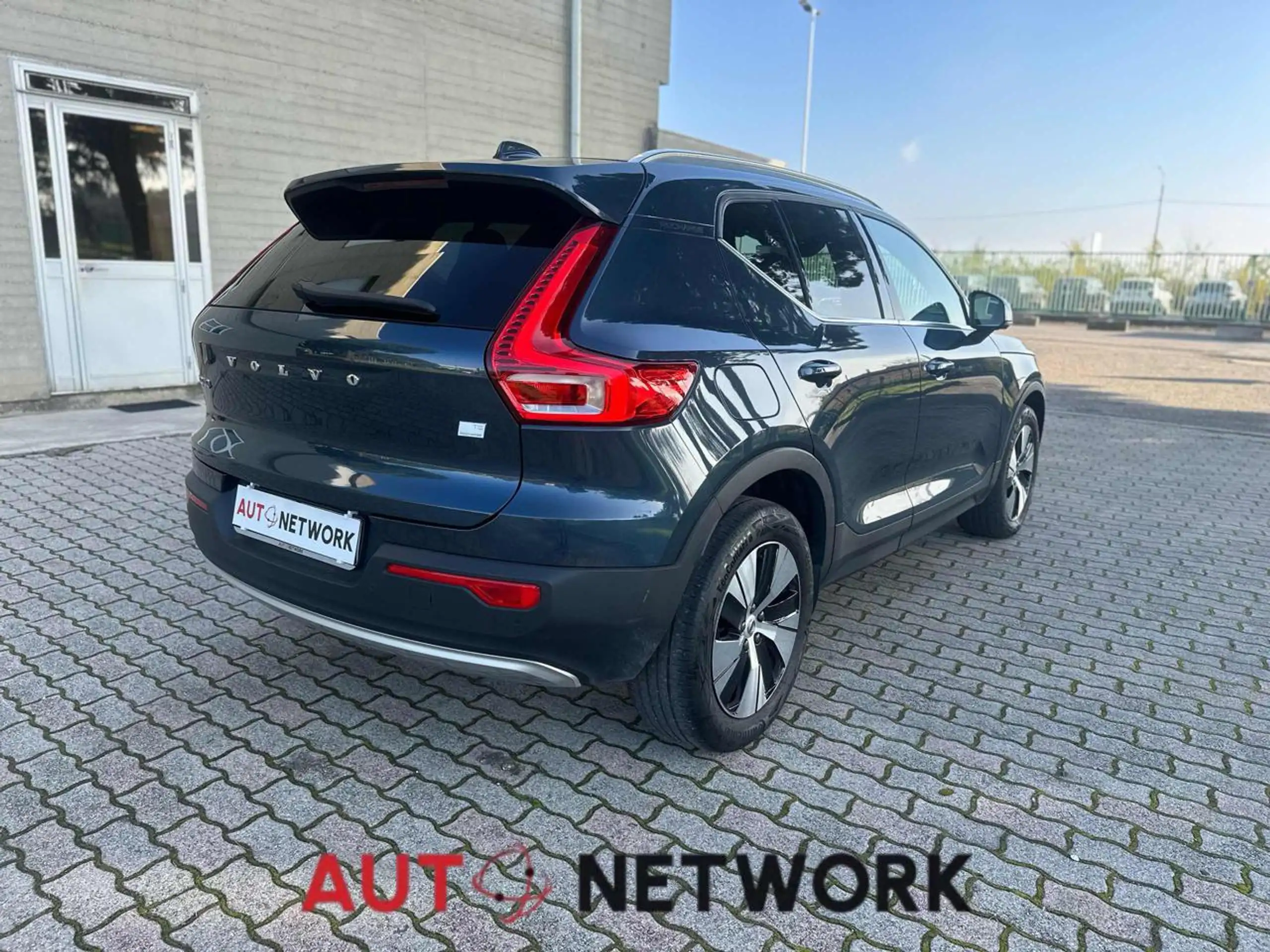 Volvo - XC40