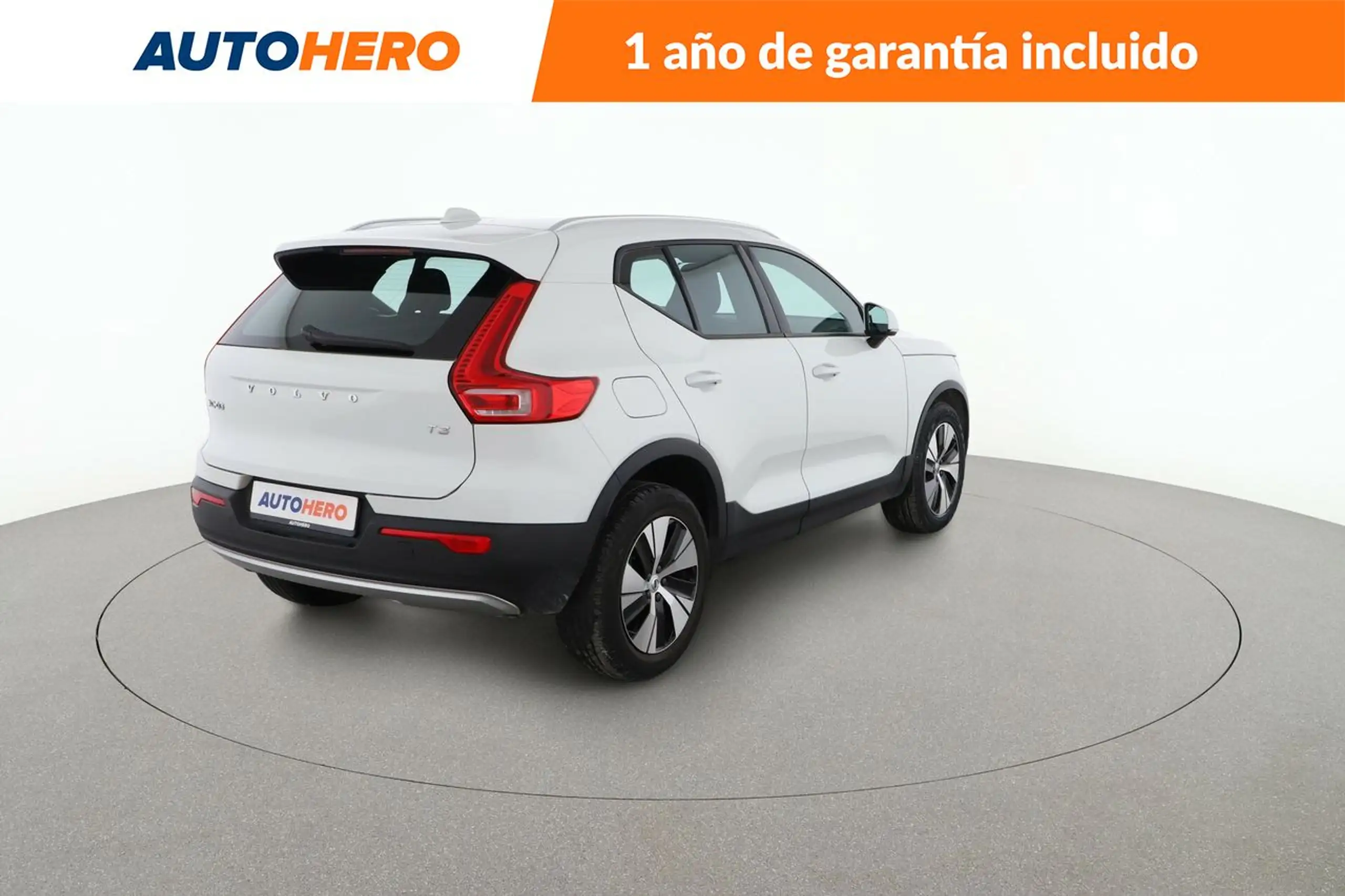 Volvo - XC40