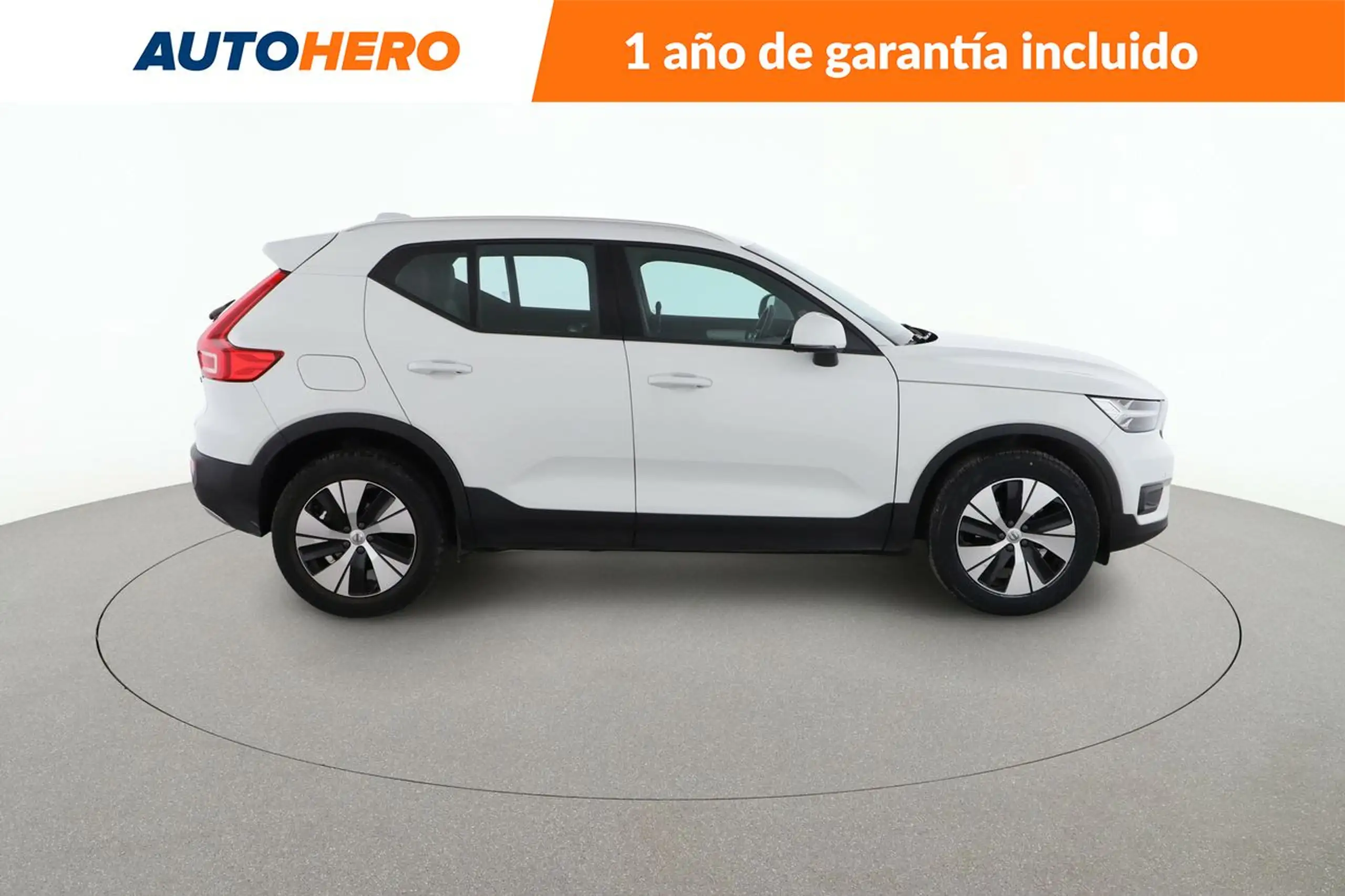 Volvo - XC40