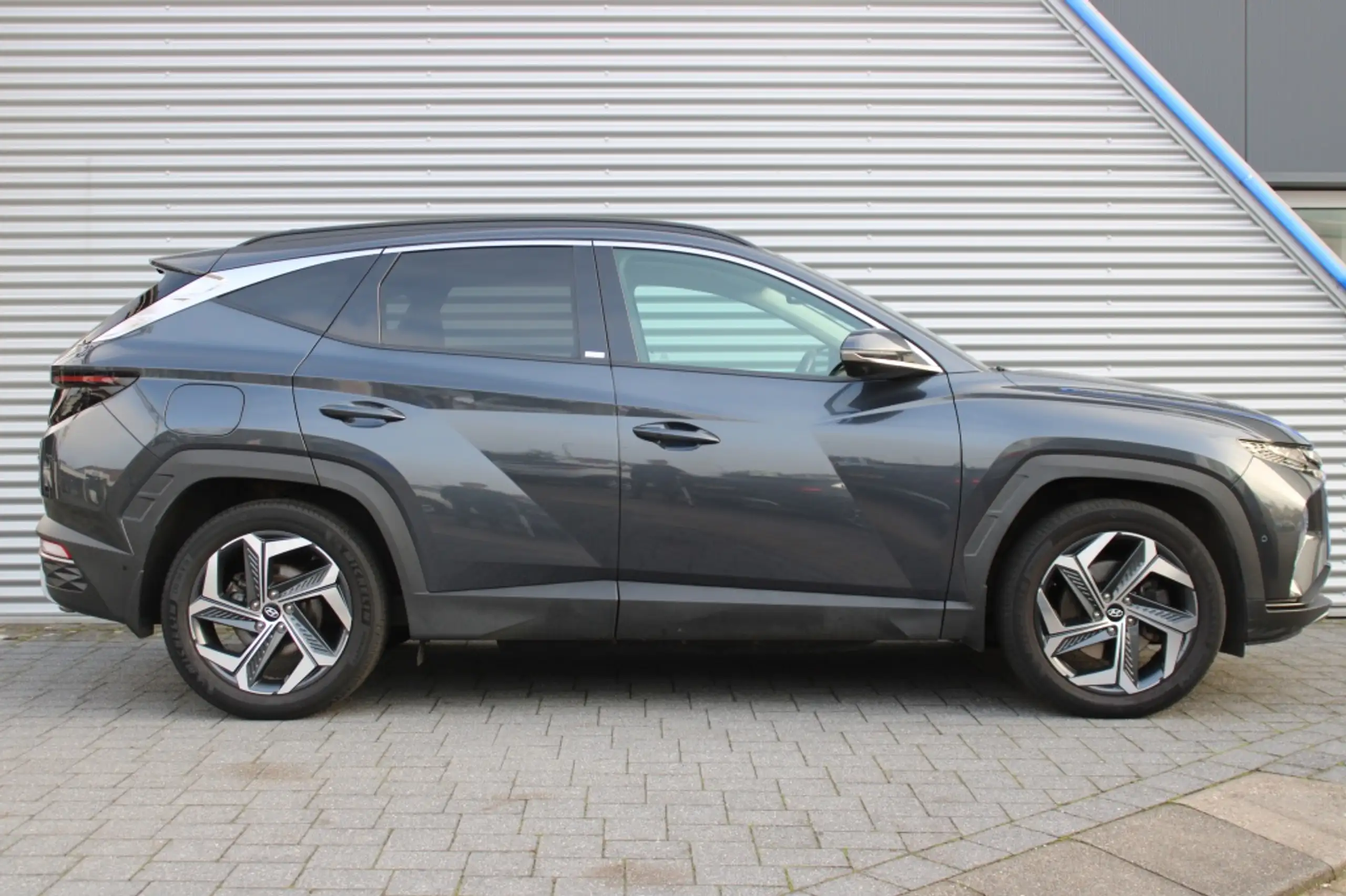 Hyundai - TUCSON