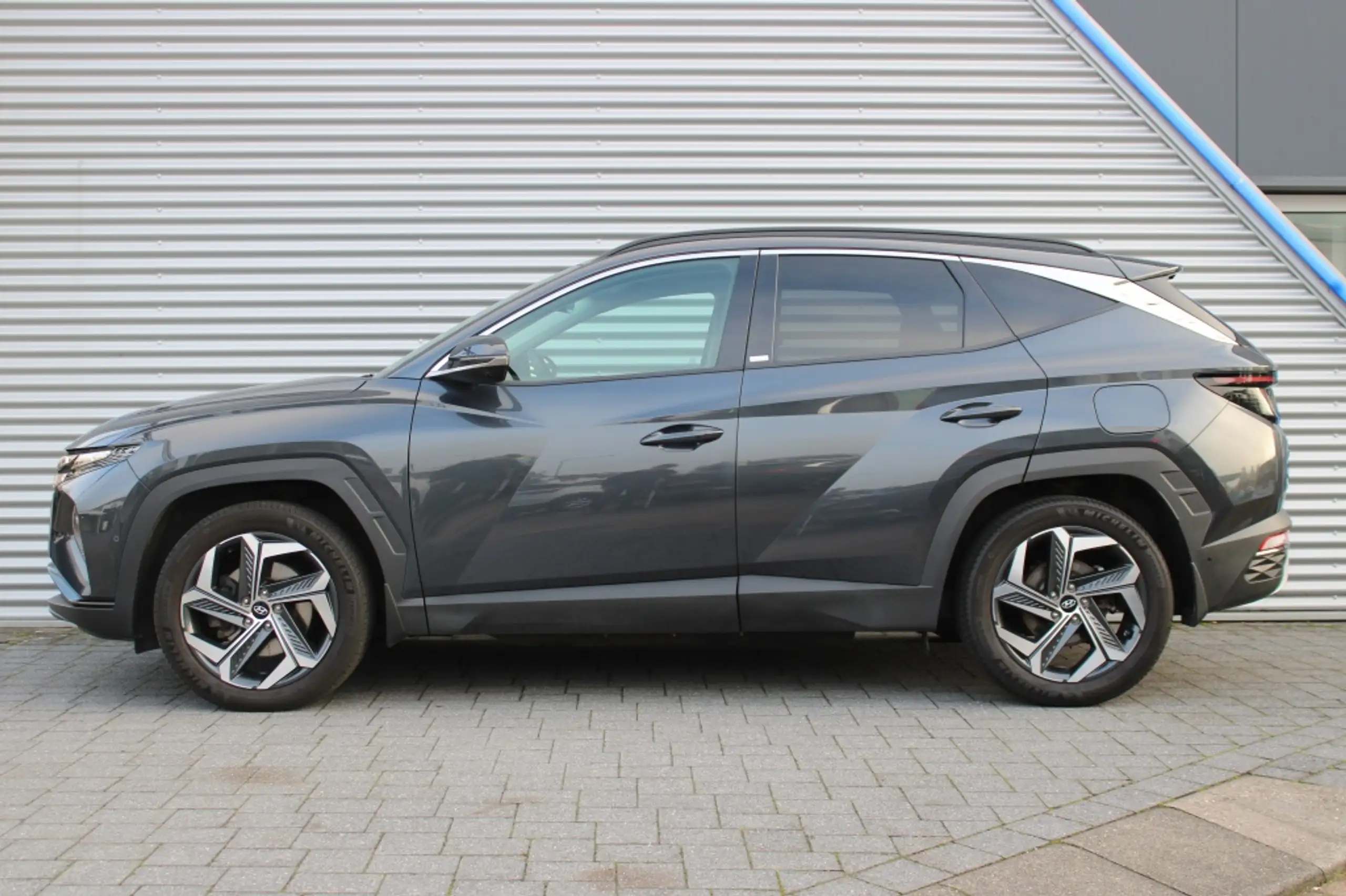 Hyundai - TUCSON