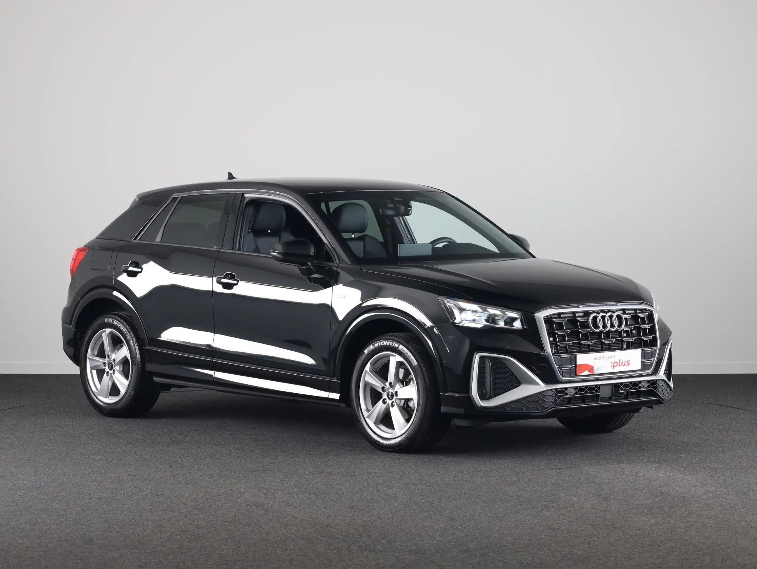 Audi - Q2