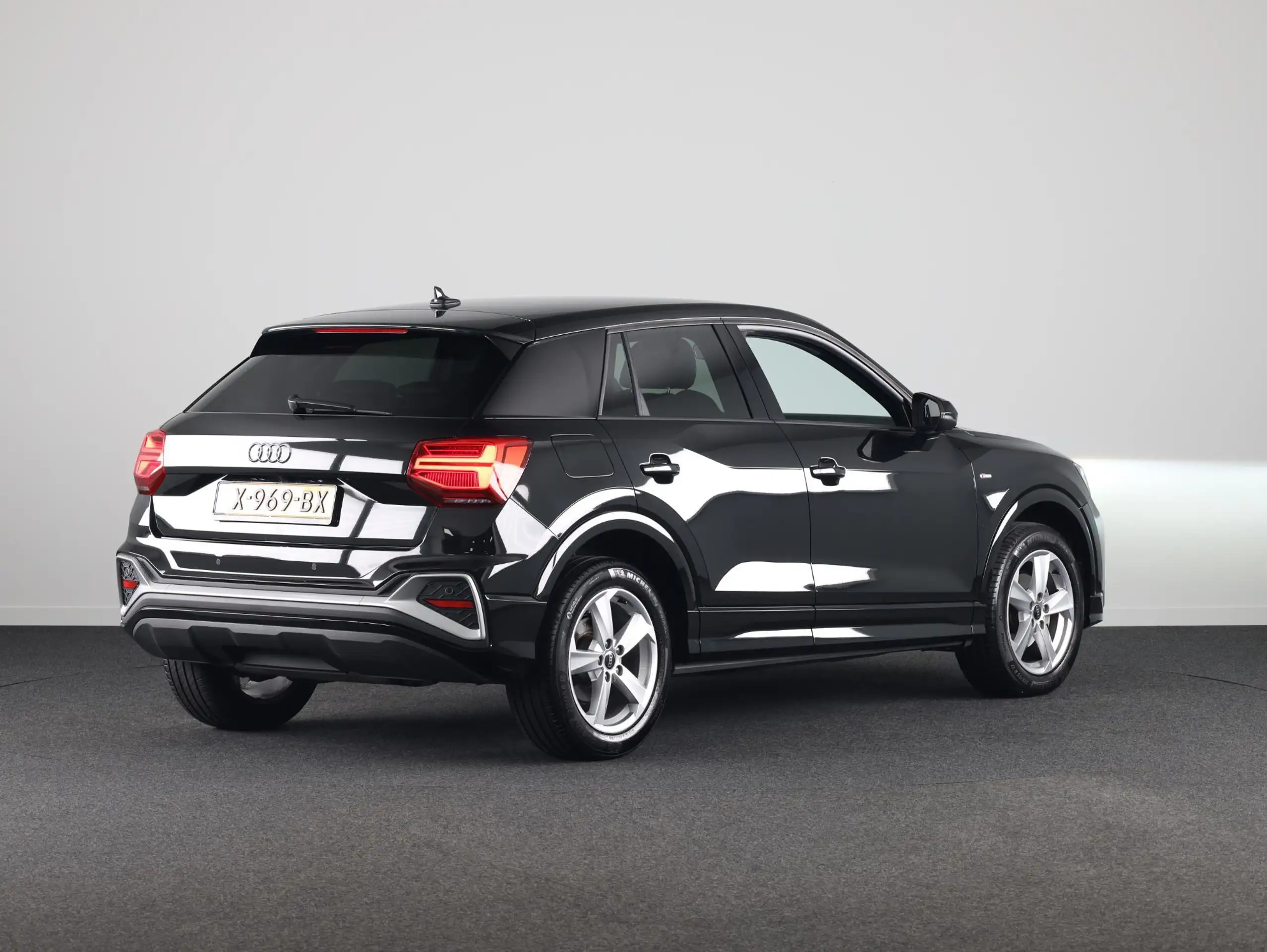 Audi - Q2