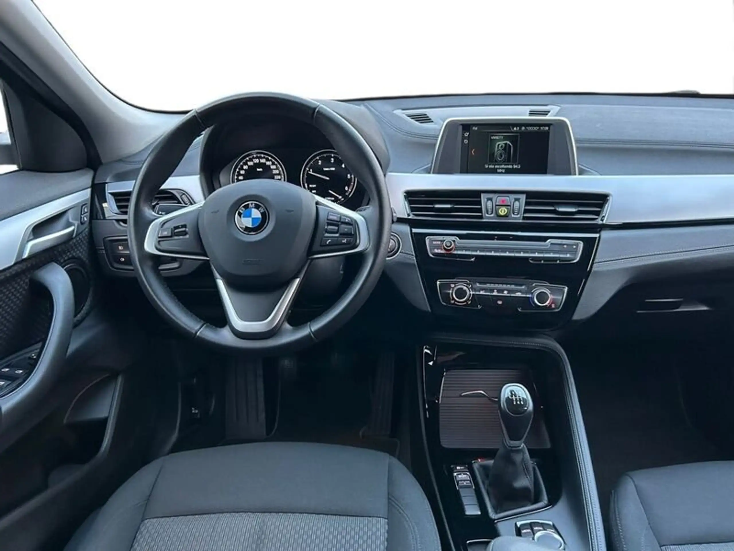 BMW - X2