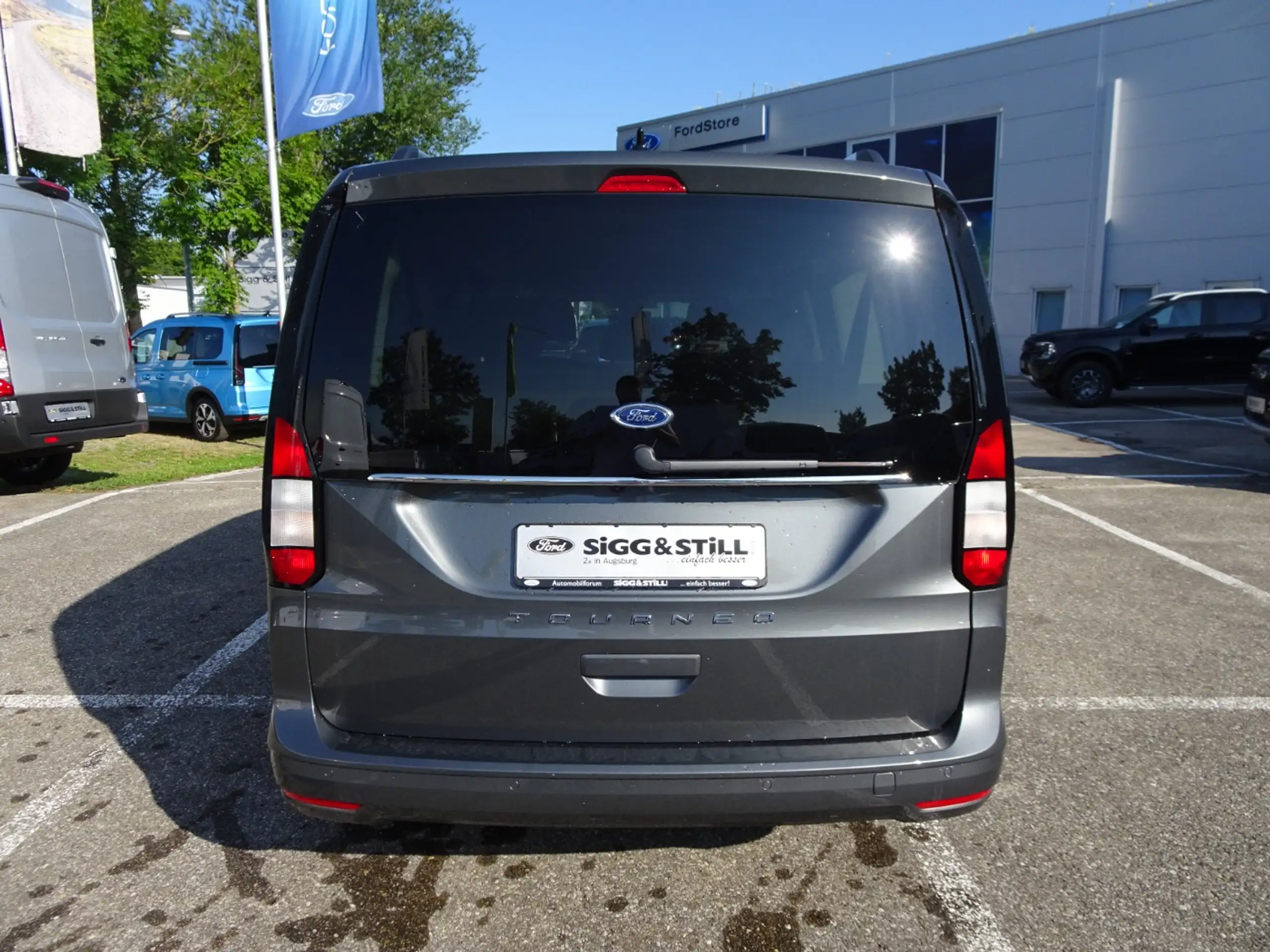 Ford - Tourneo Connect