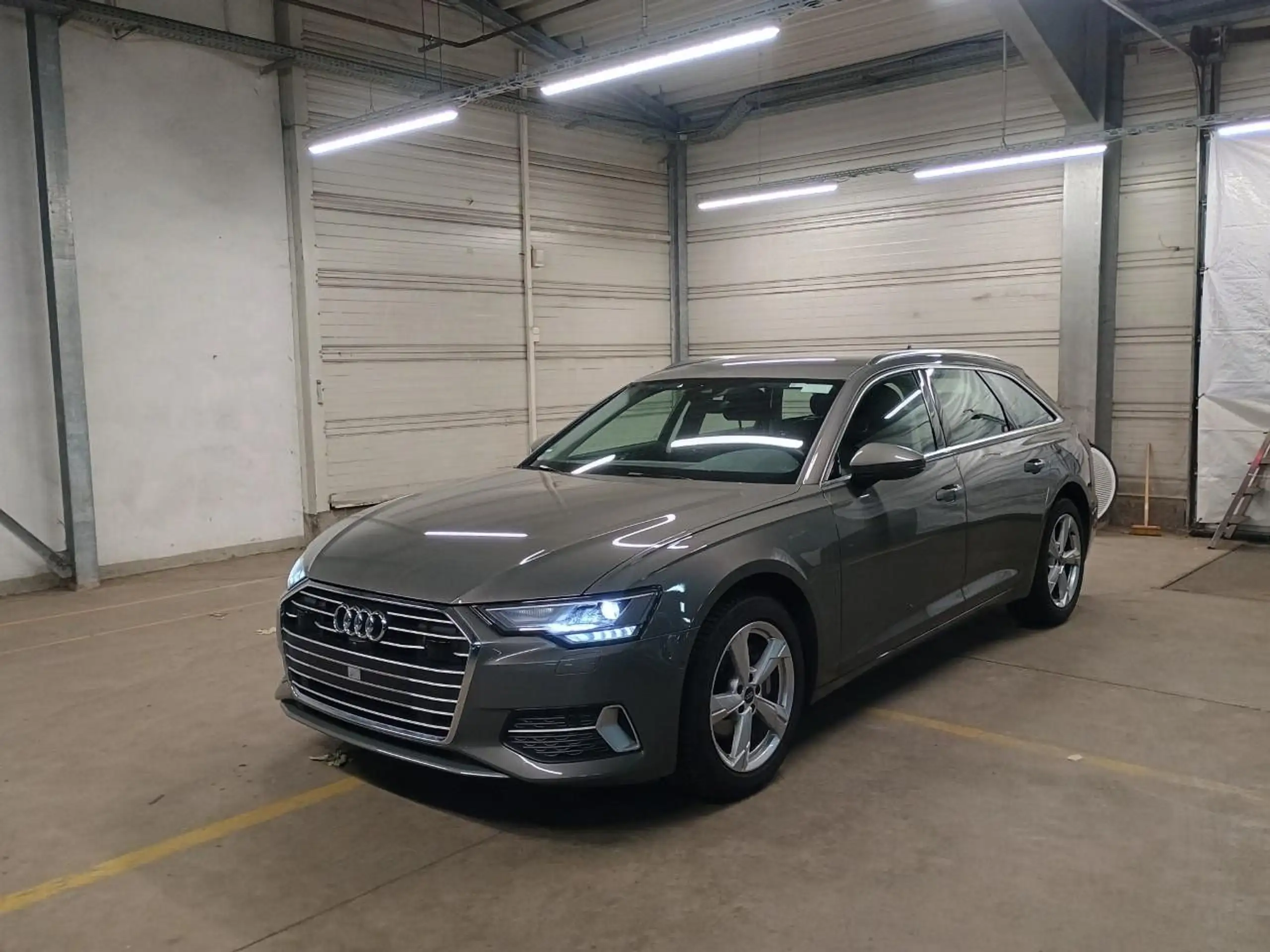 Audi - A6