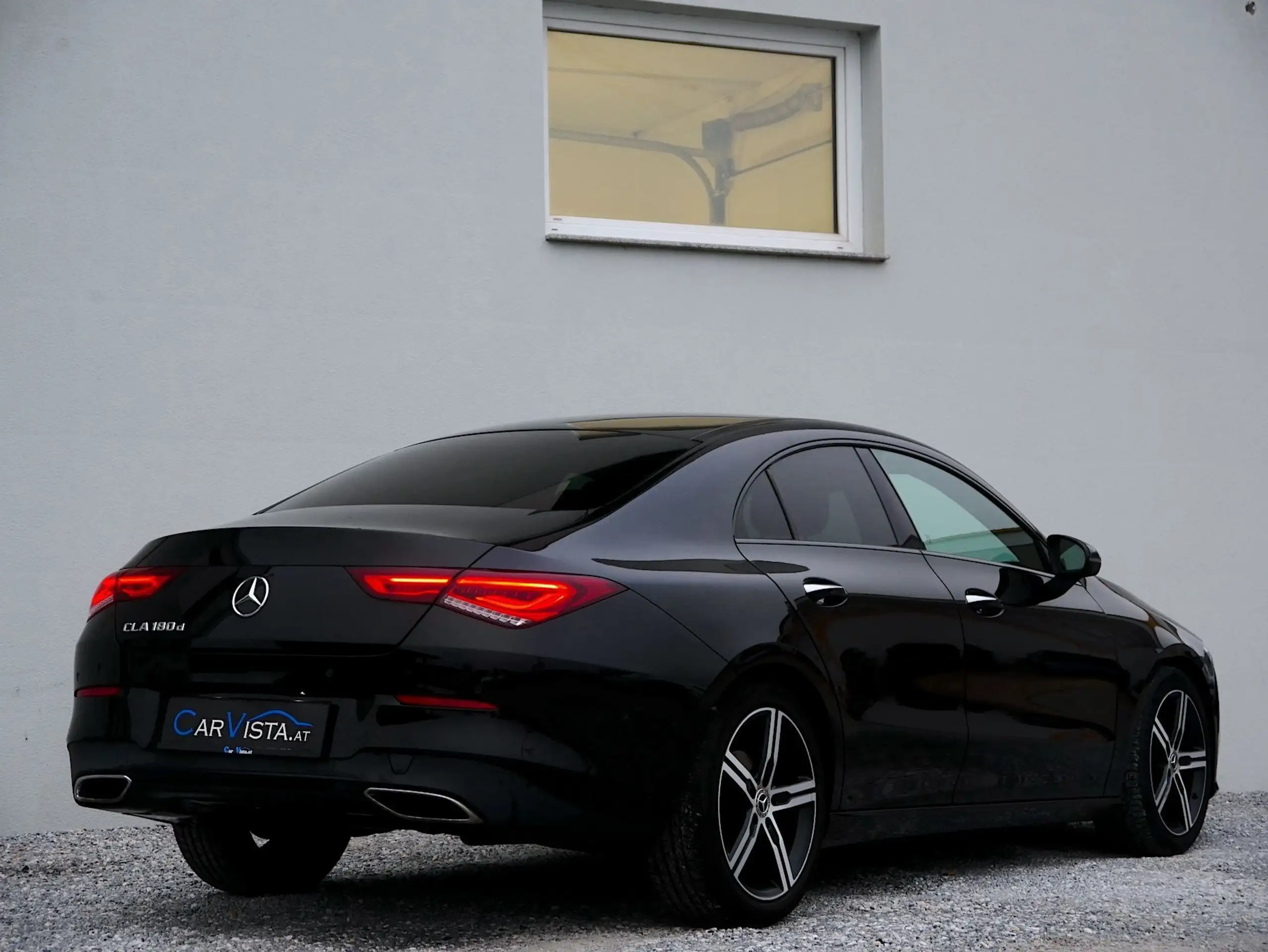 Mercedes-Benz - CLA 180