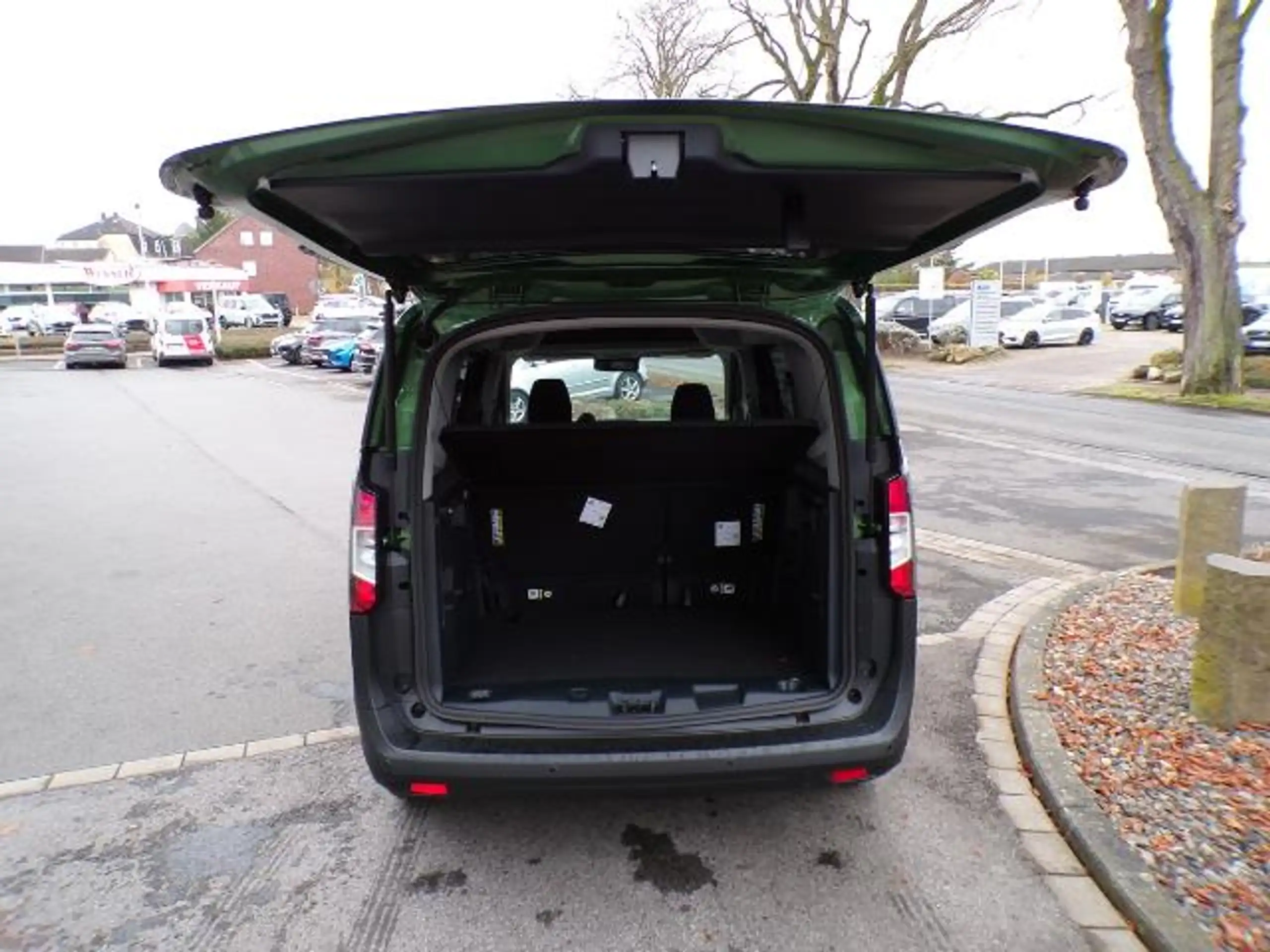 Ford - Tourneo Courier