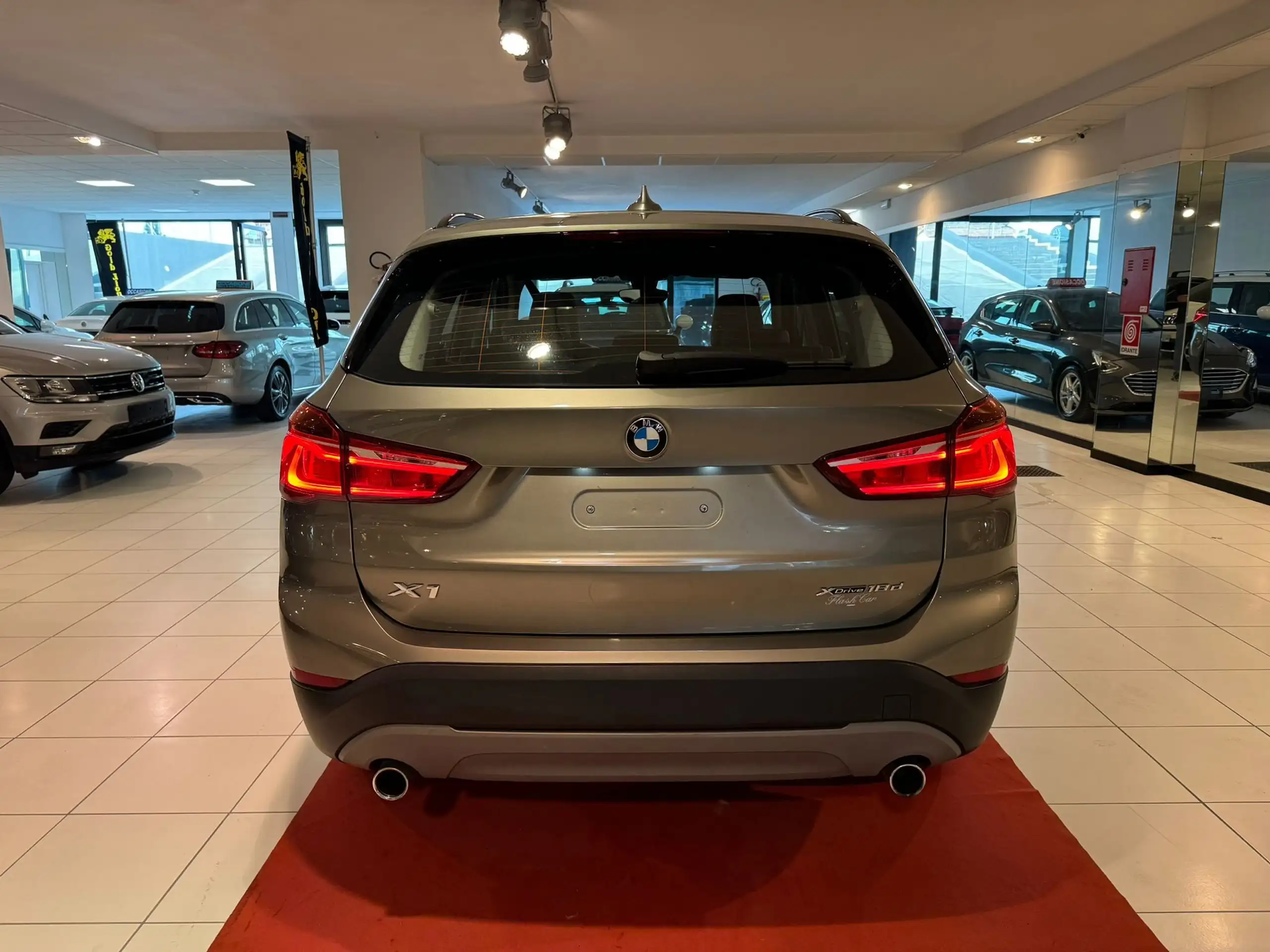 BMW - X1