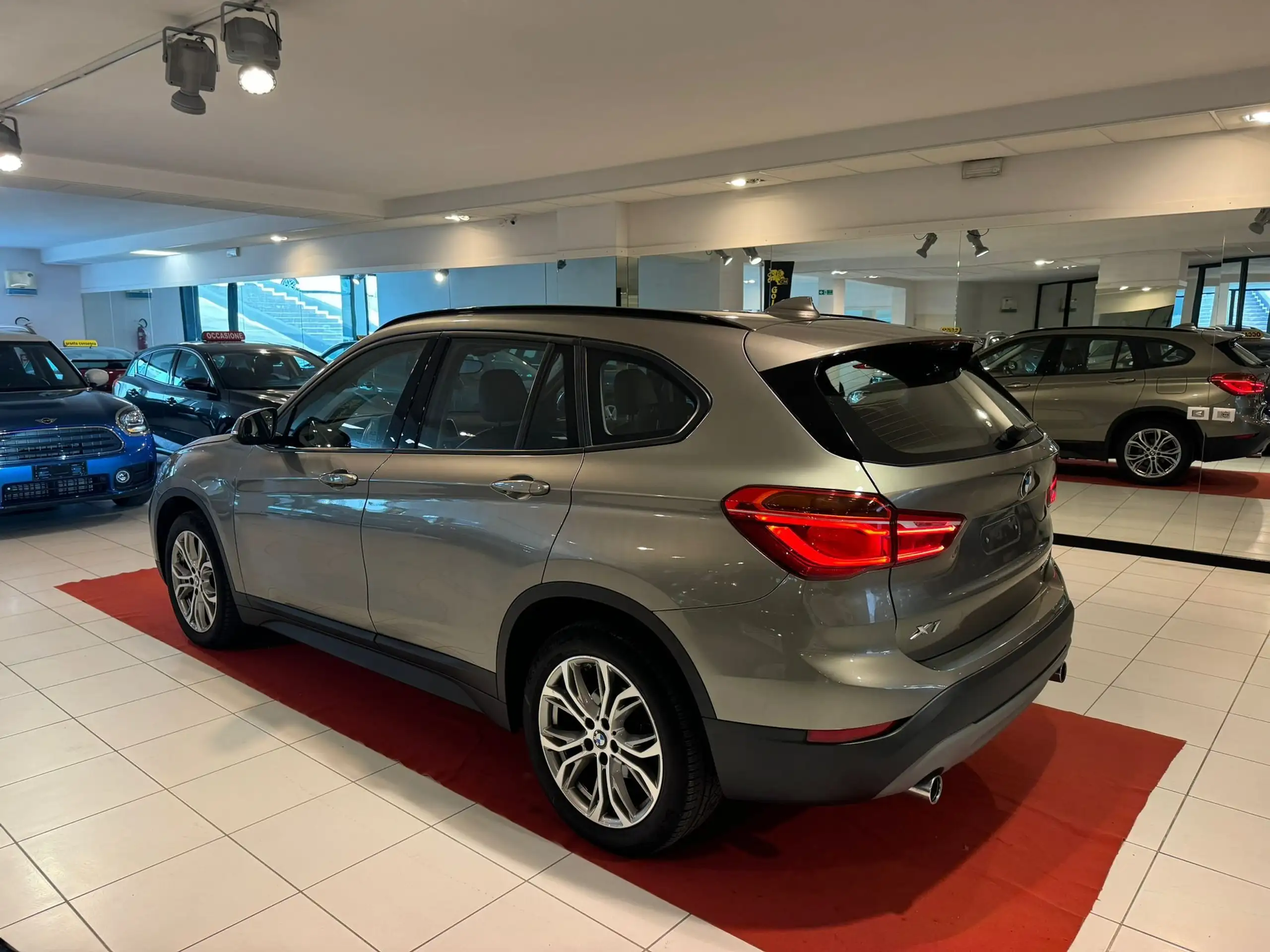 BMW - X1