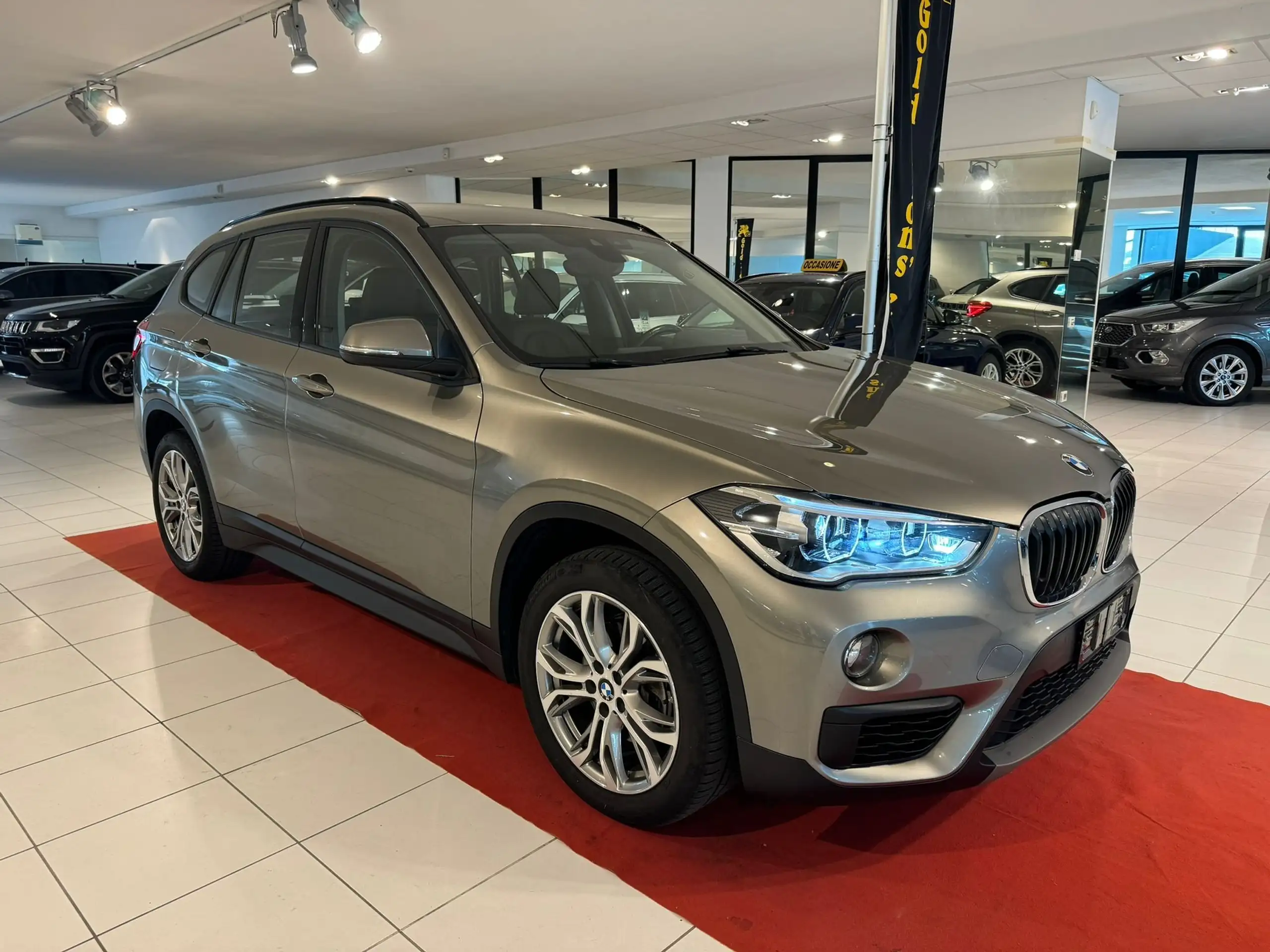 BMW - X1