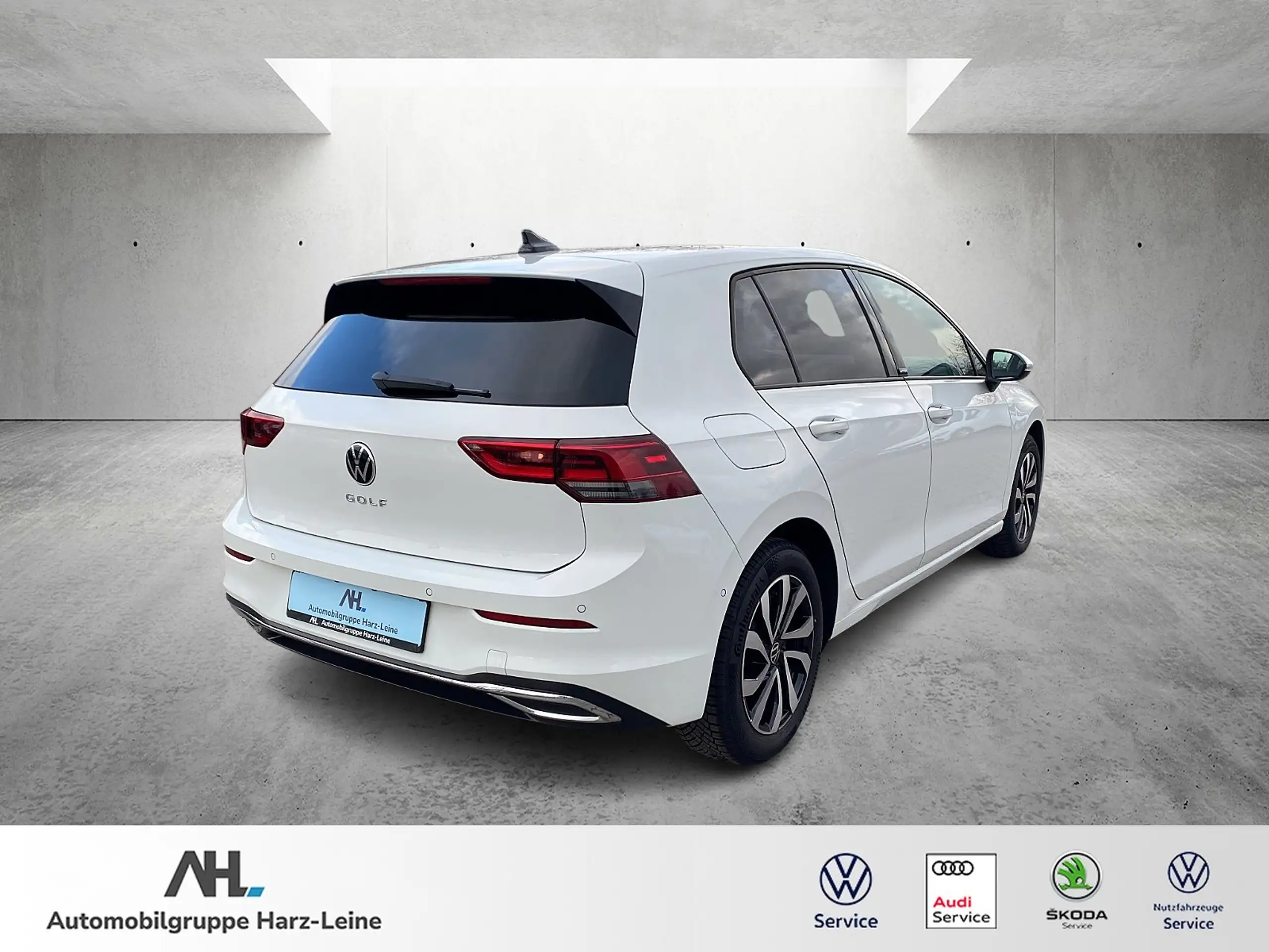 Volkswagen - Golf