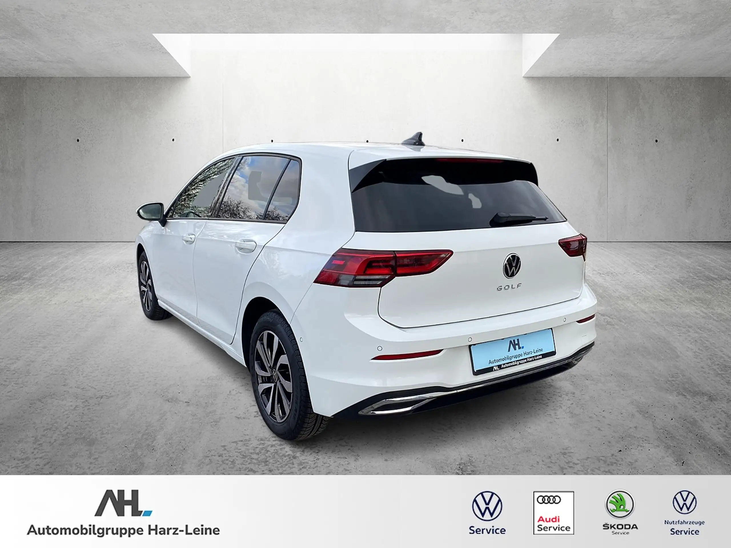 Volkswagen - Golf