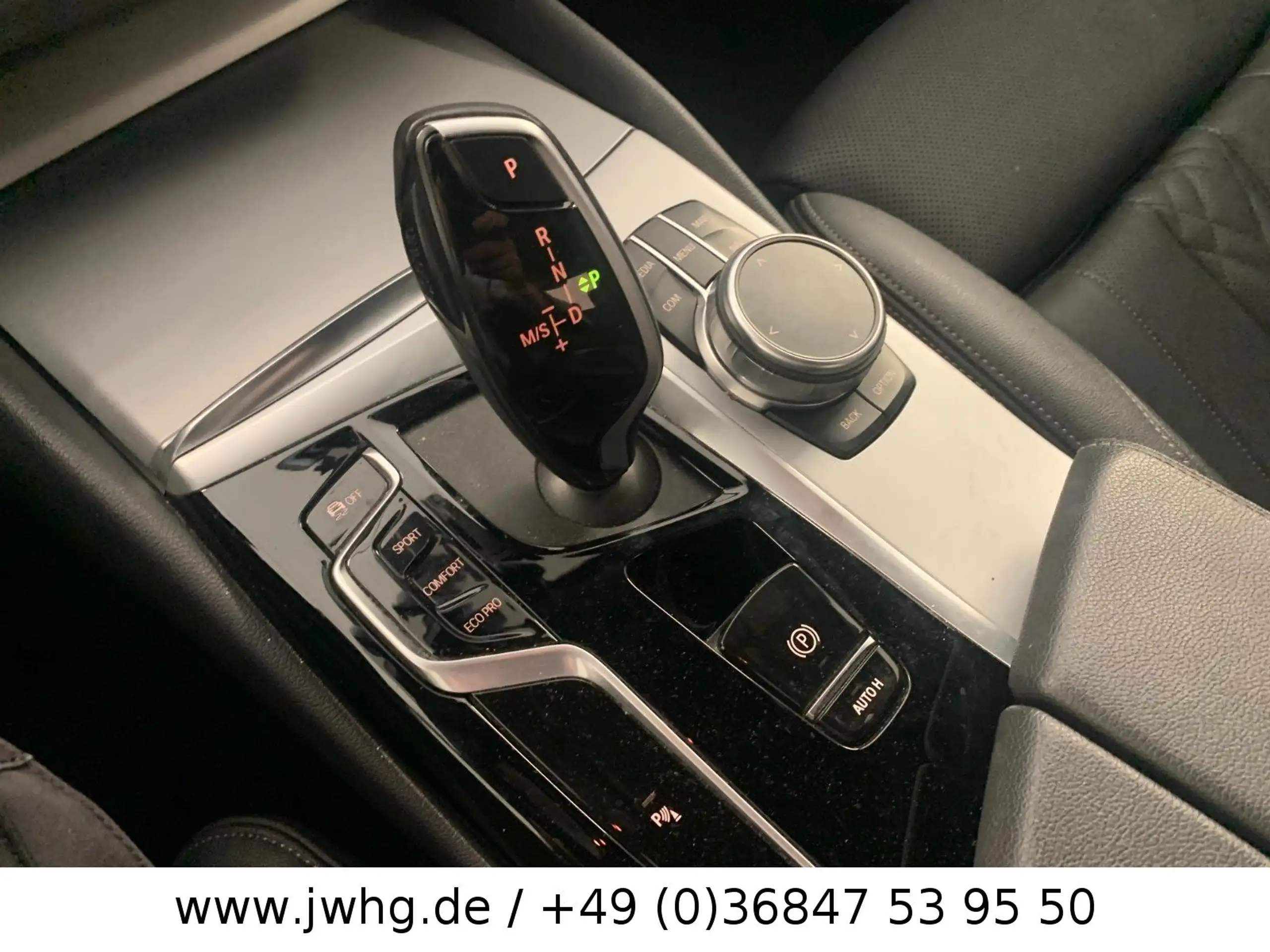 BMW - 520