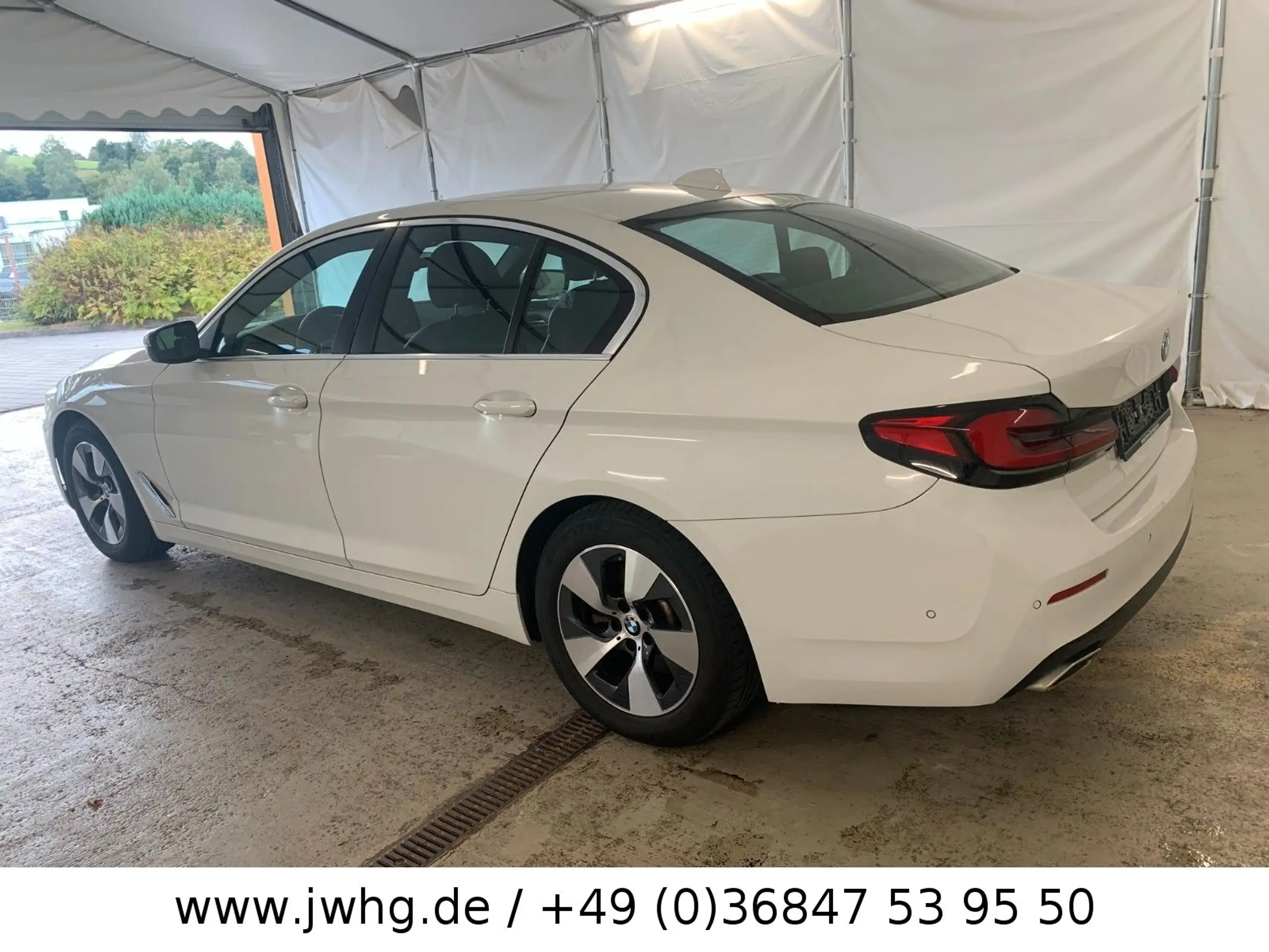 BMW - 520