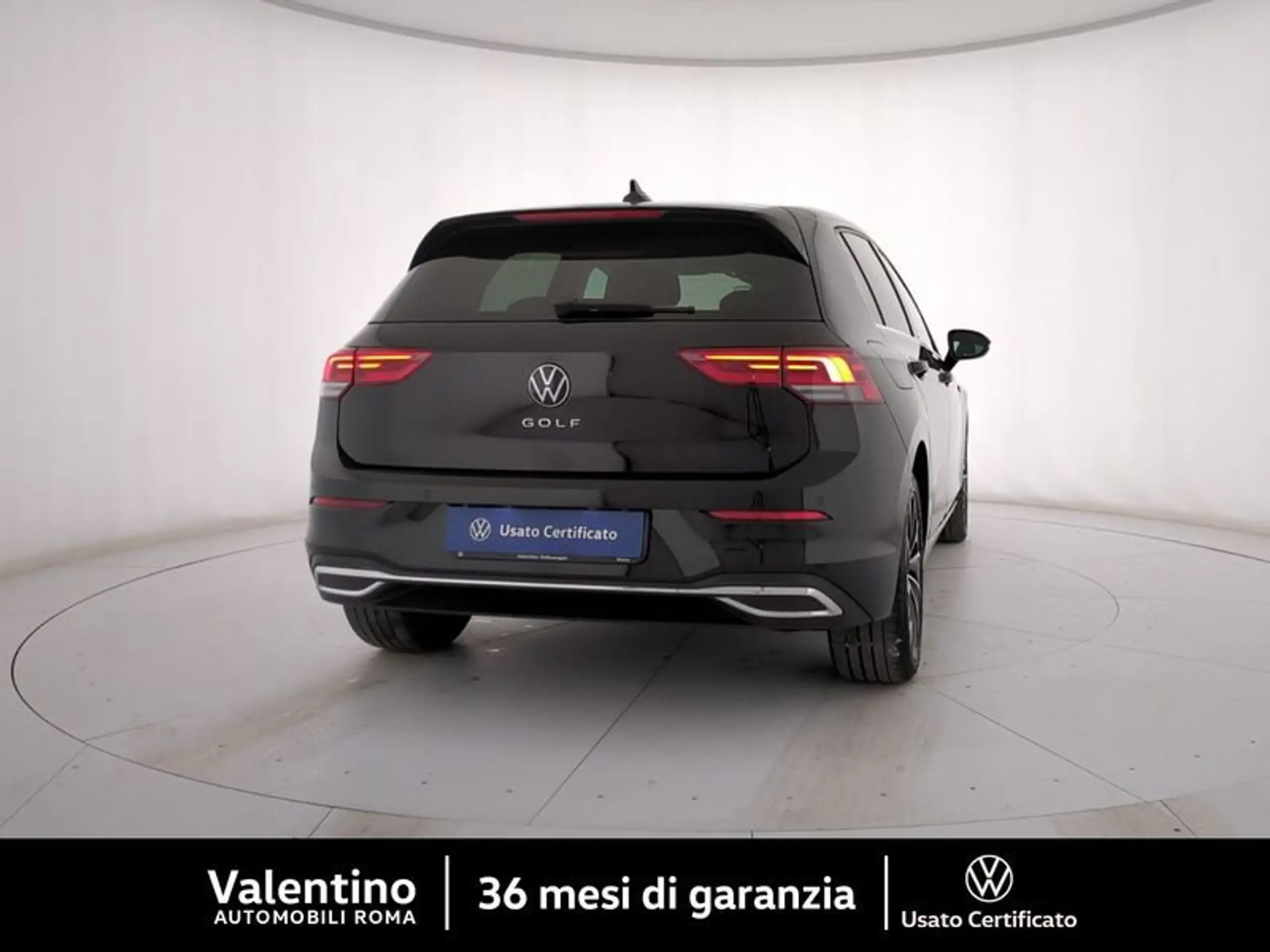 Volkswagen - Golf