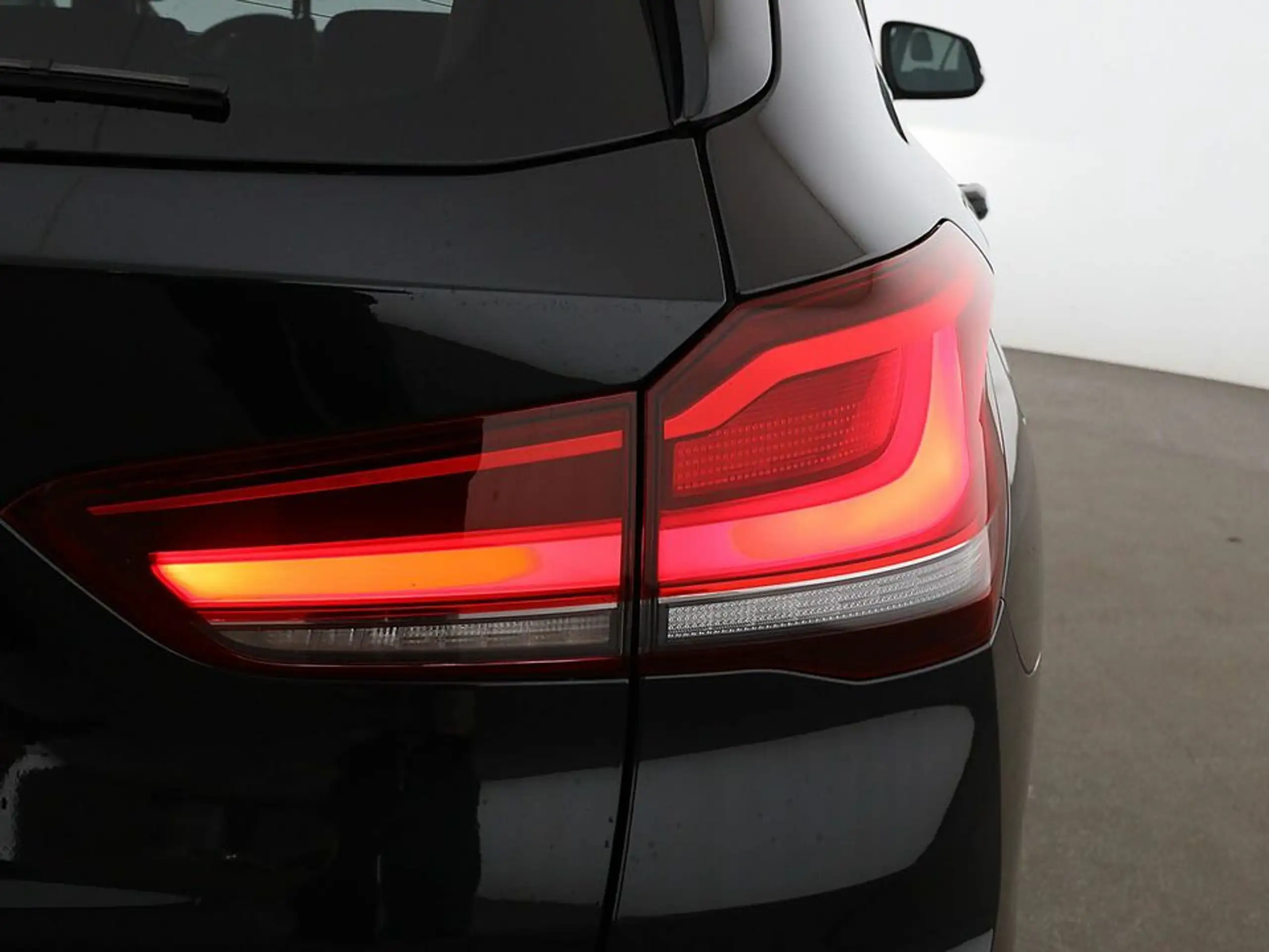 BMW - X1