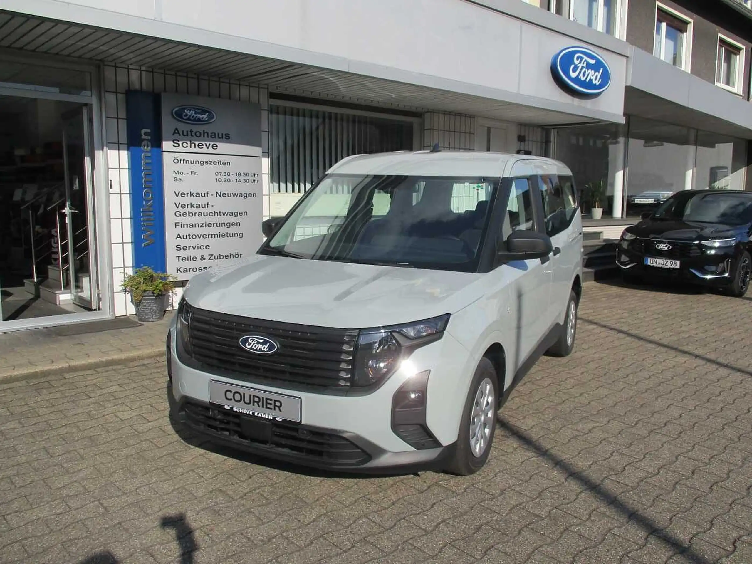 Ford - Tourneo Courier