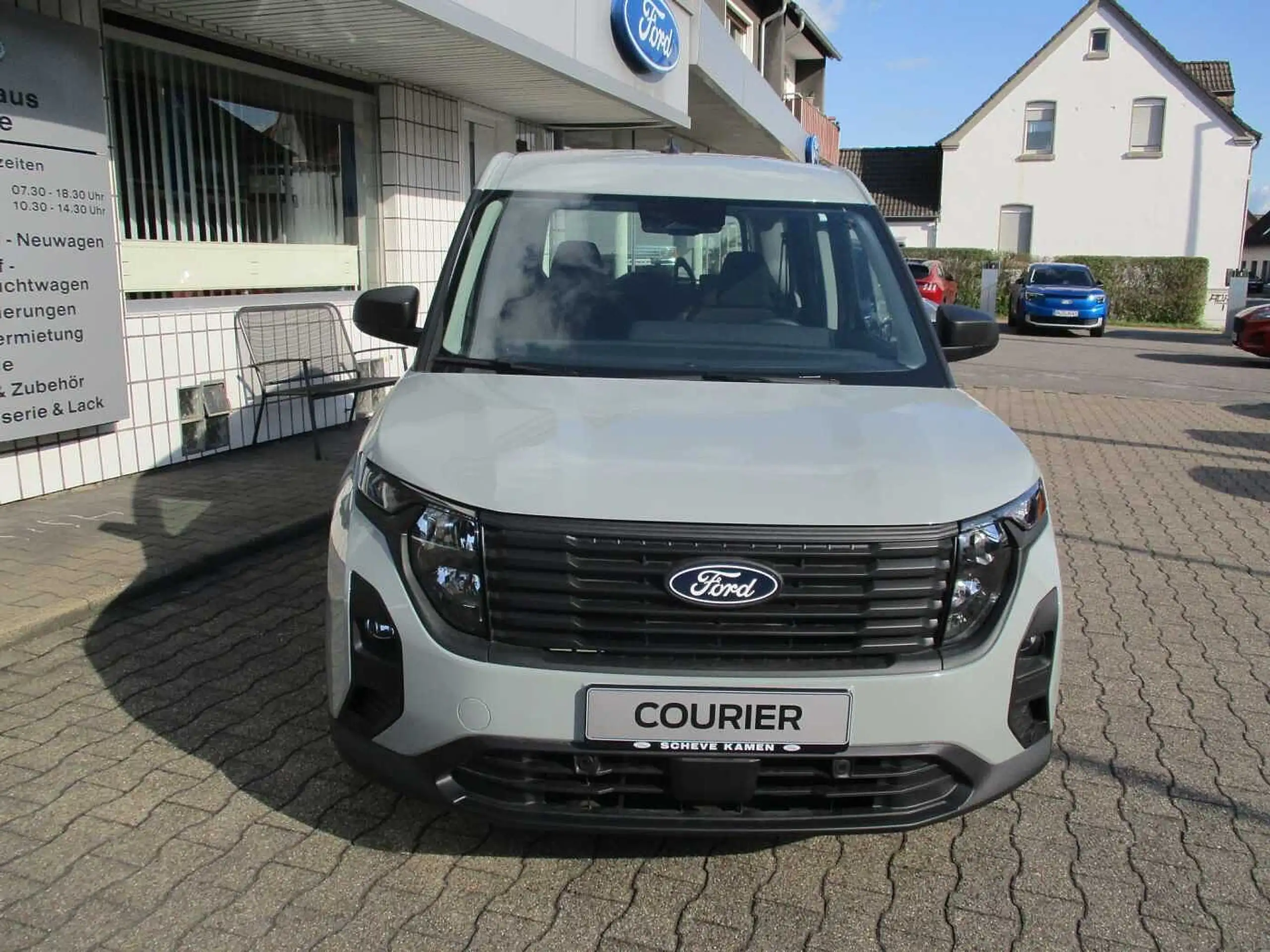 Ford - Tourneo Courier