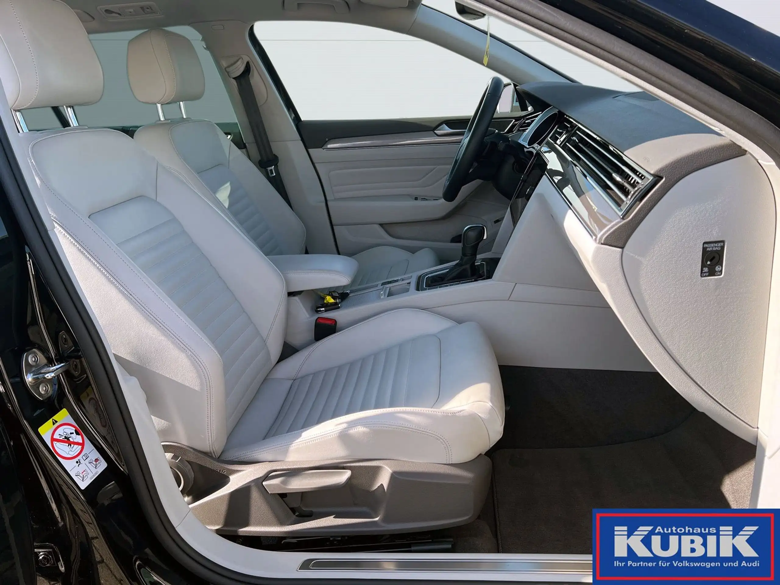 Volkswagen - Passat Alltrack