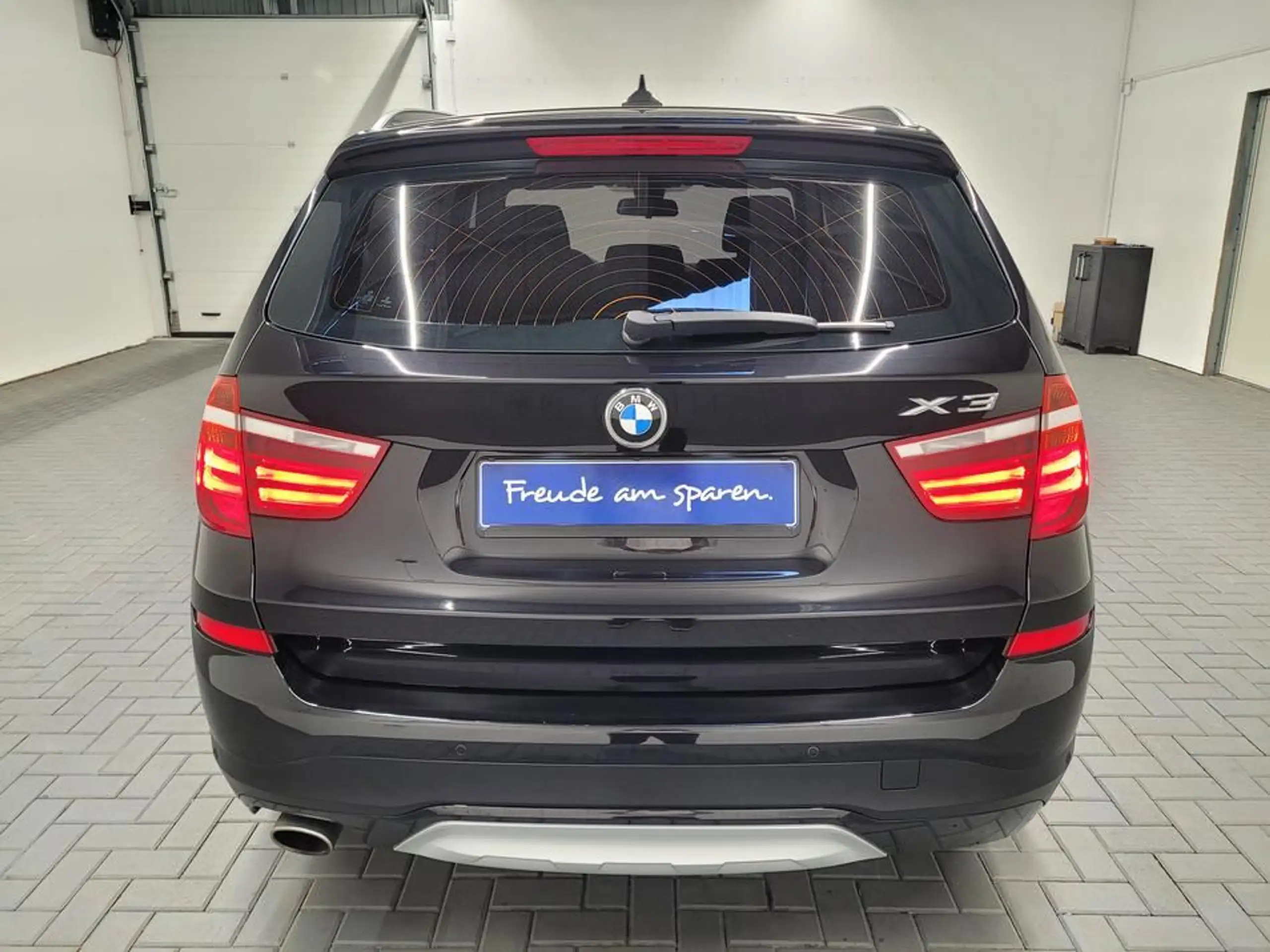 BMW - X3