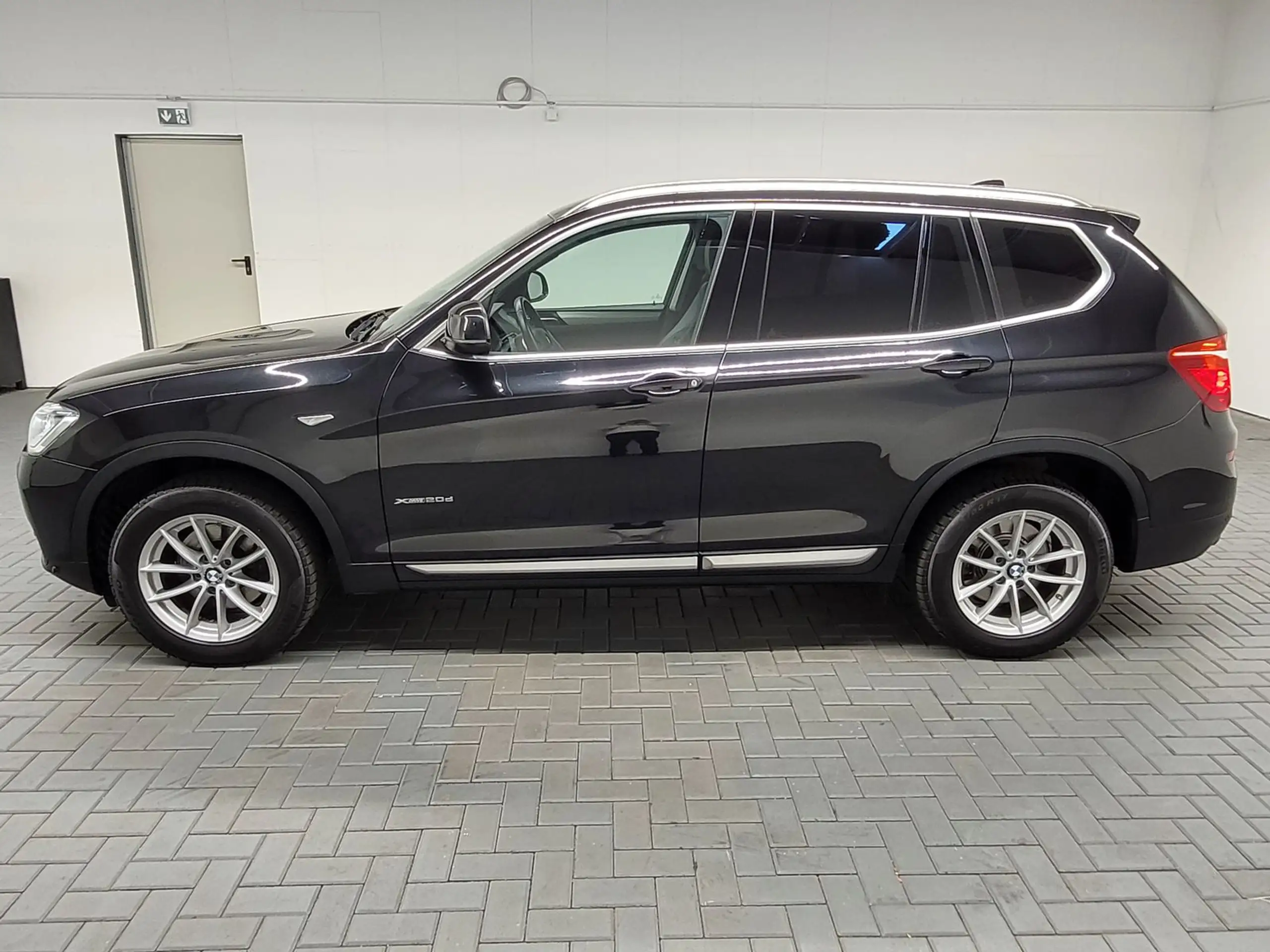 BMW - X3