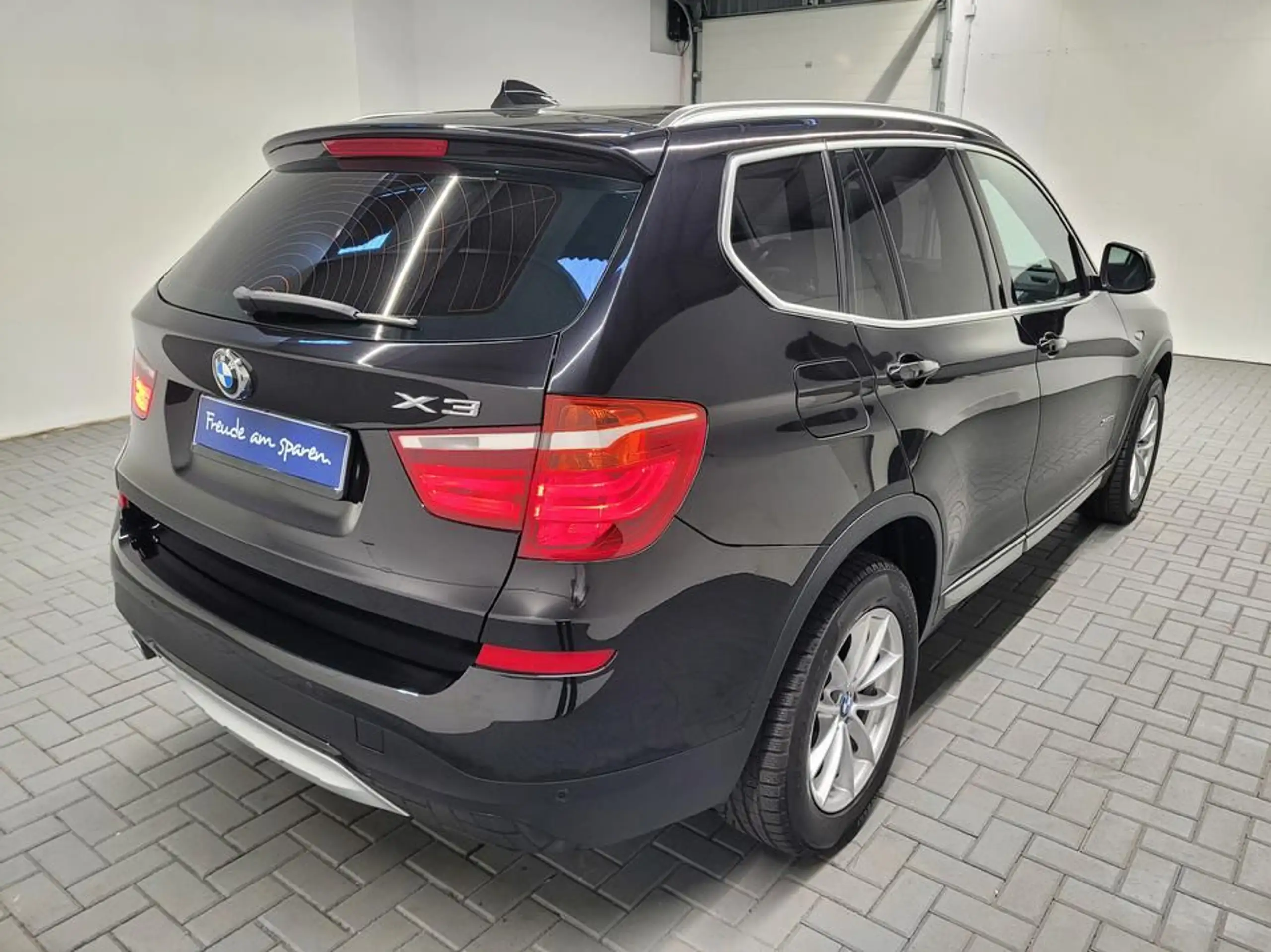 BMW - X3