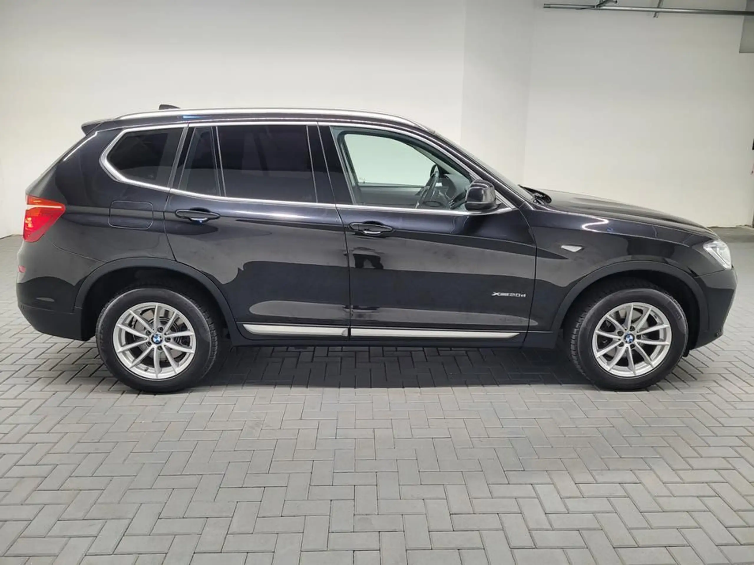 BMW - X3