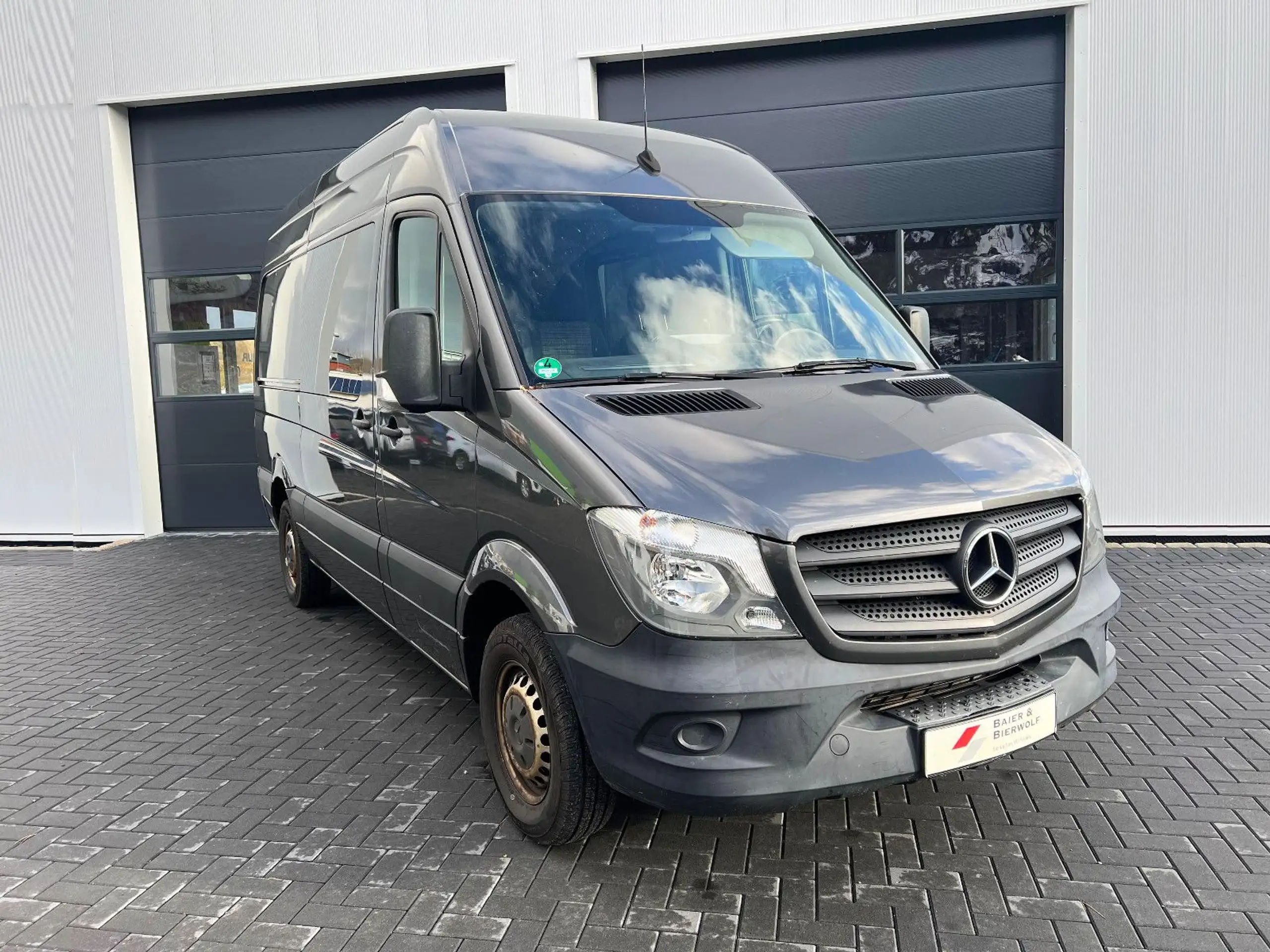 Mercedes-Benz - Sprinter