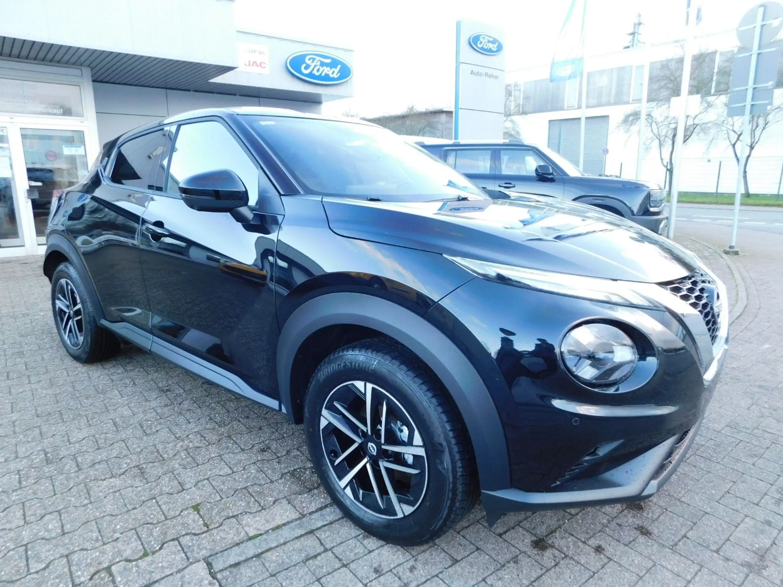 Nissan - Juke