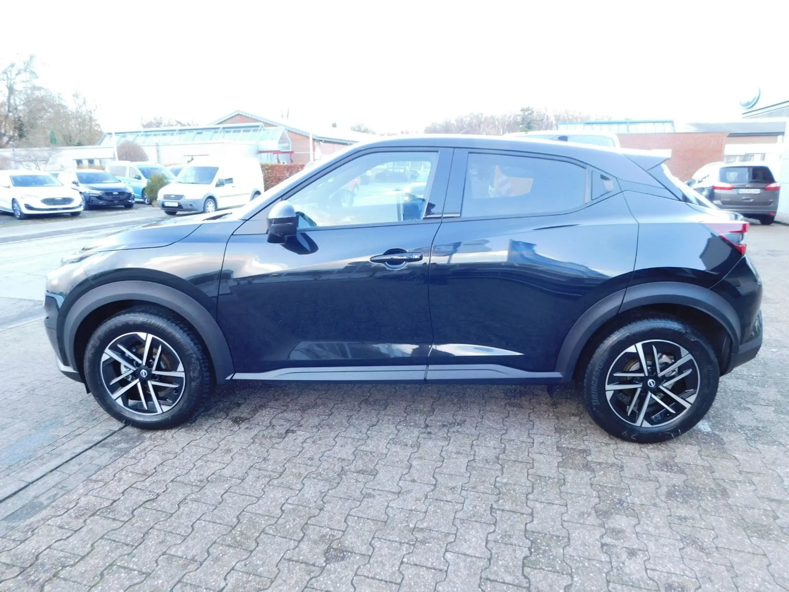 Nissan - Juke