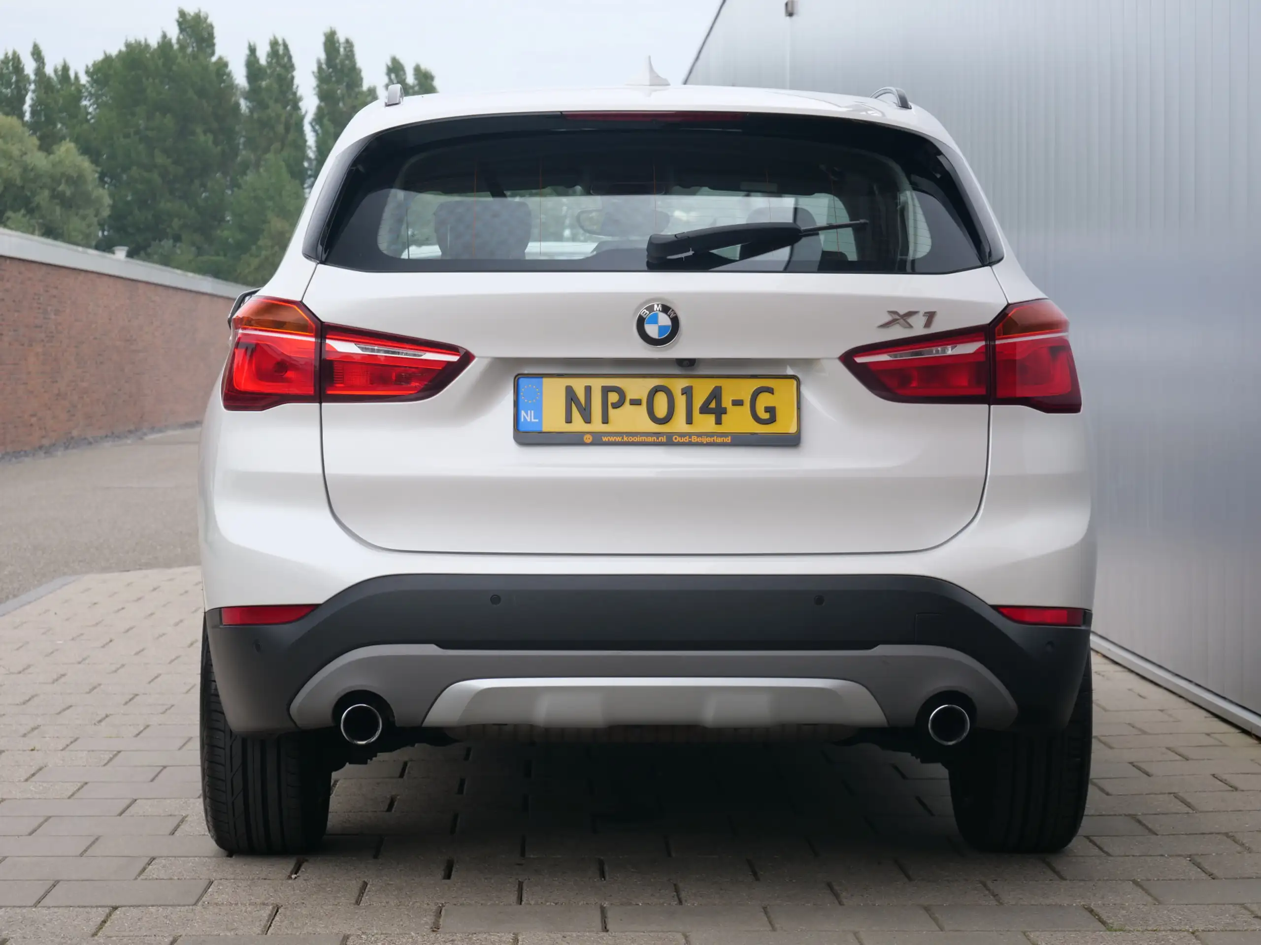 BMW - X1