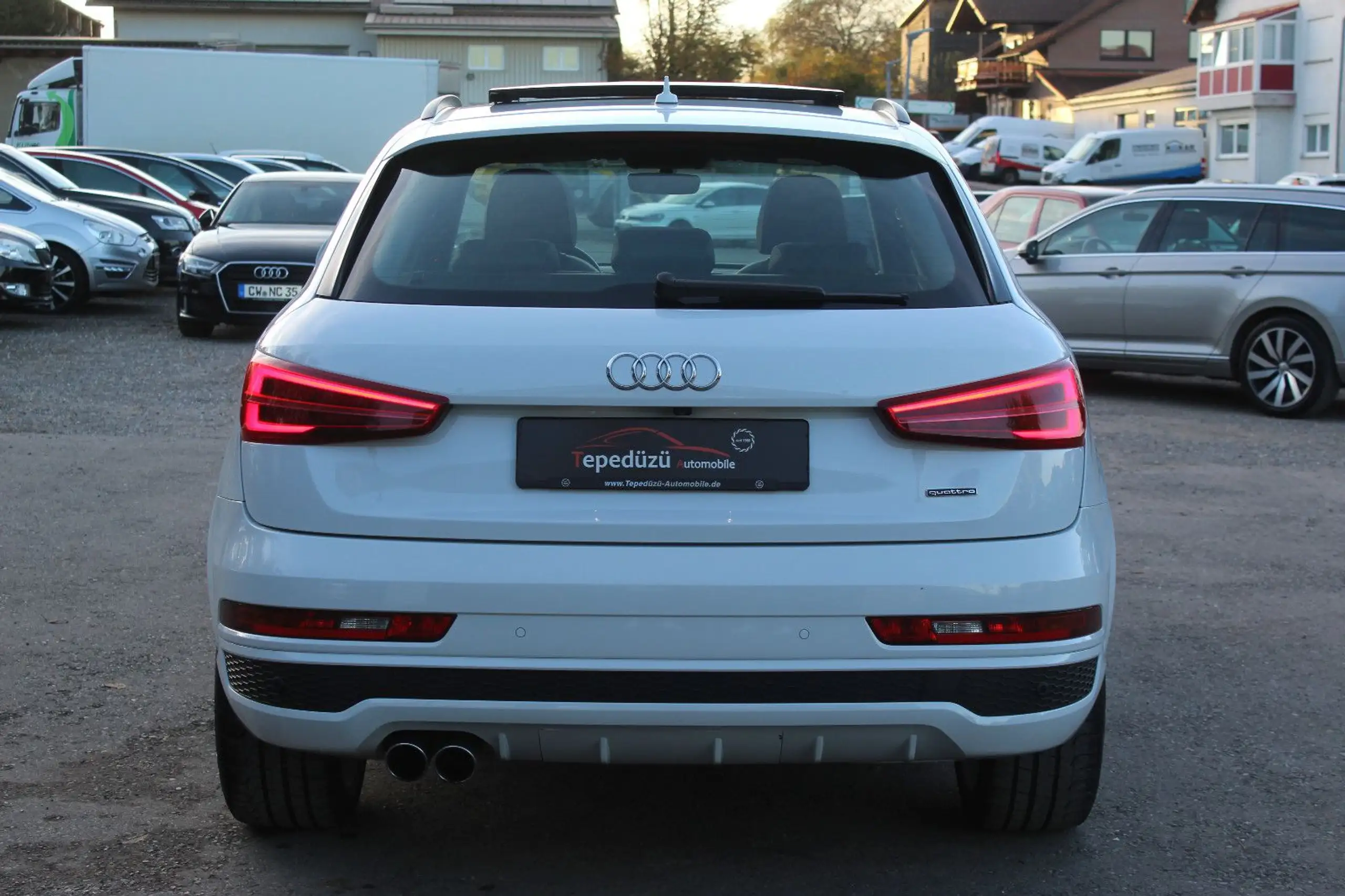 Audi - Q3