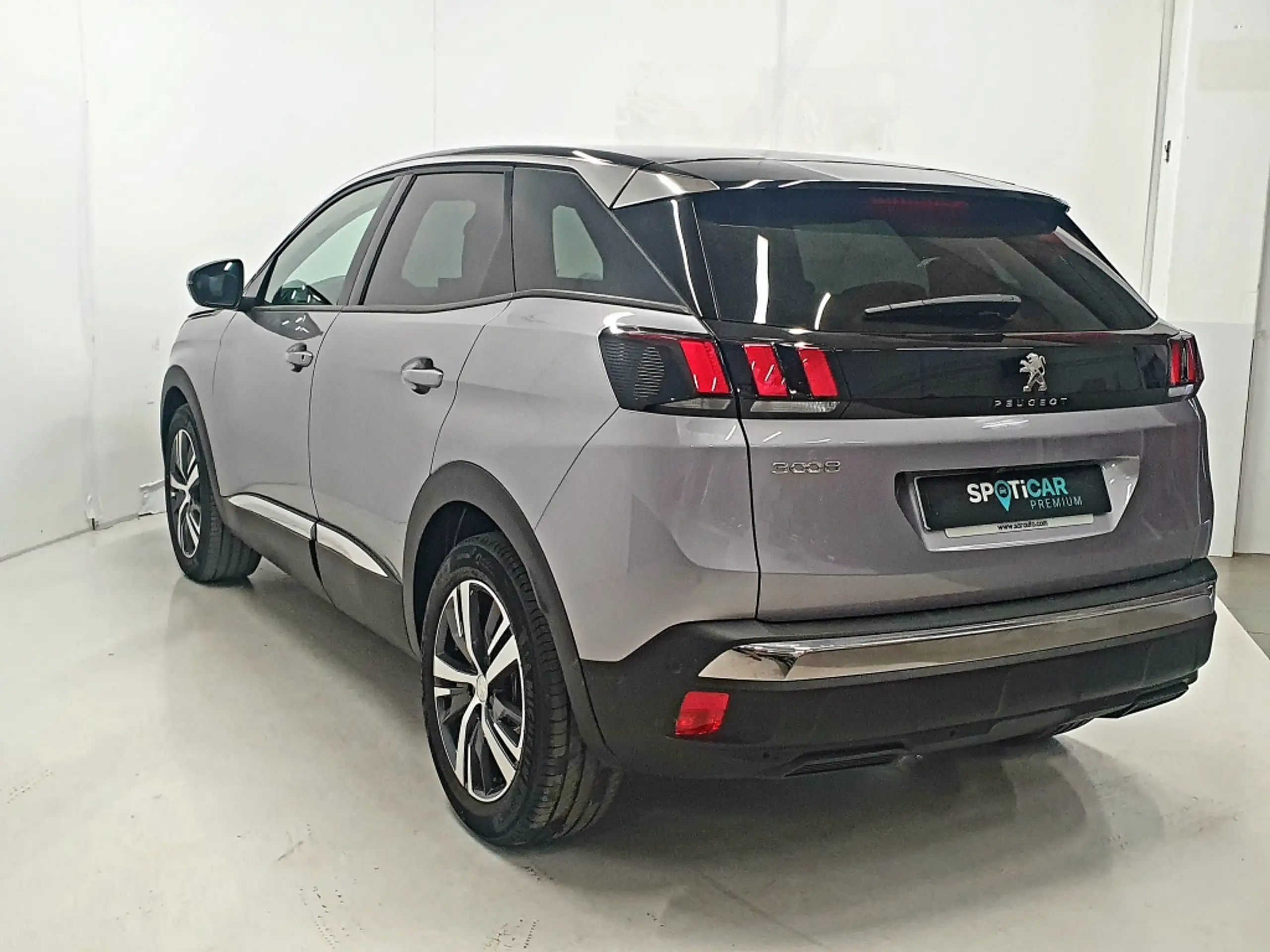 Peugeot - 3008