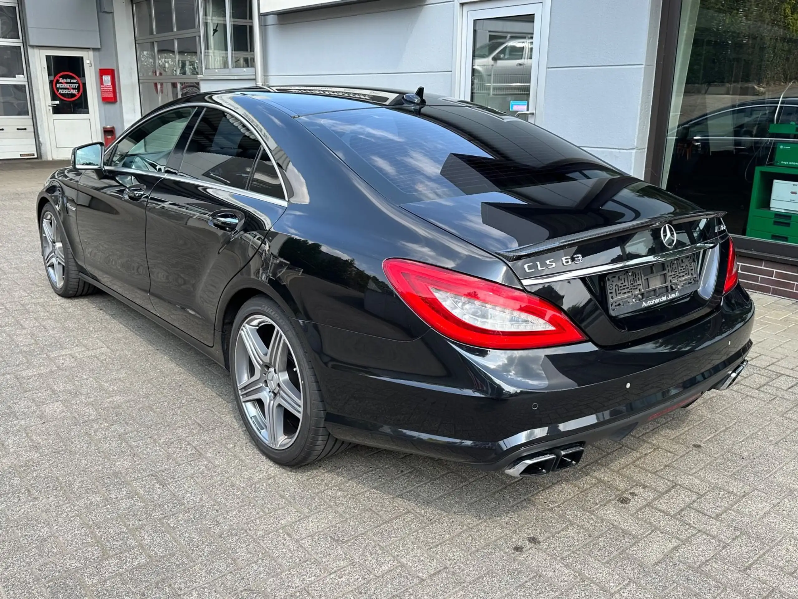 Mercedes-Benz - CLS 63 AMG