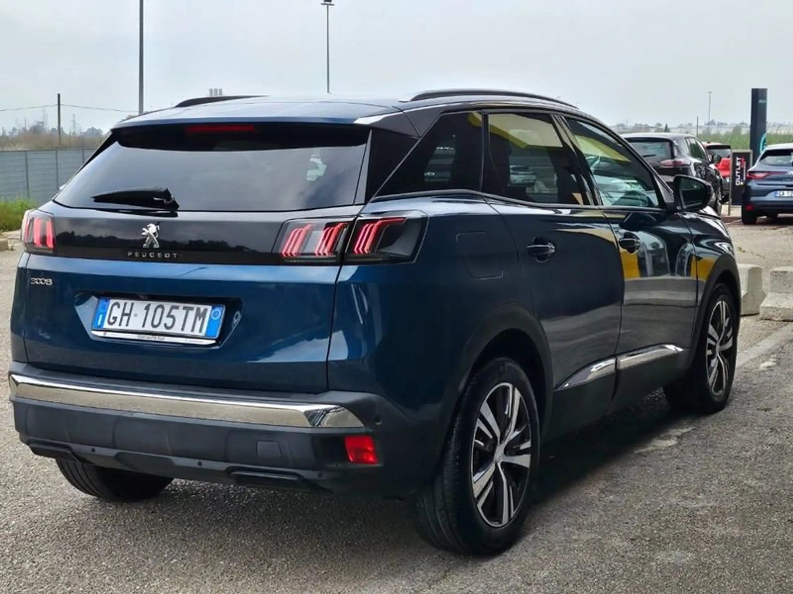 Peugeot - 3008