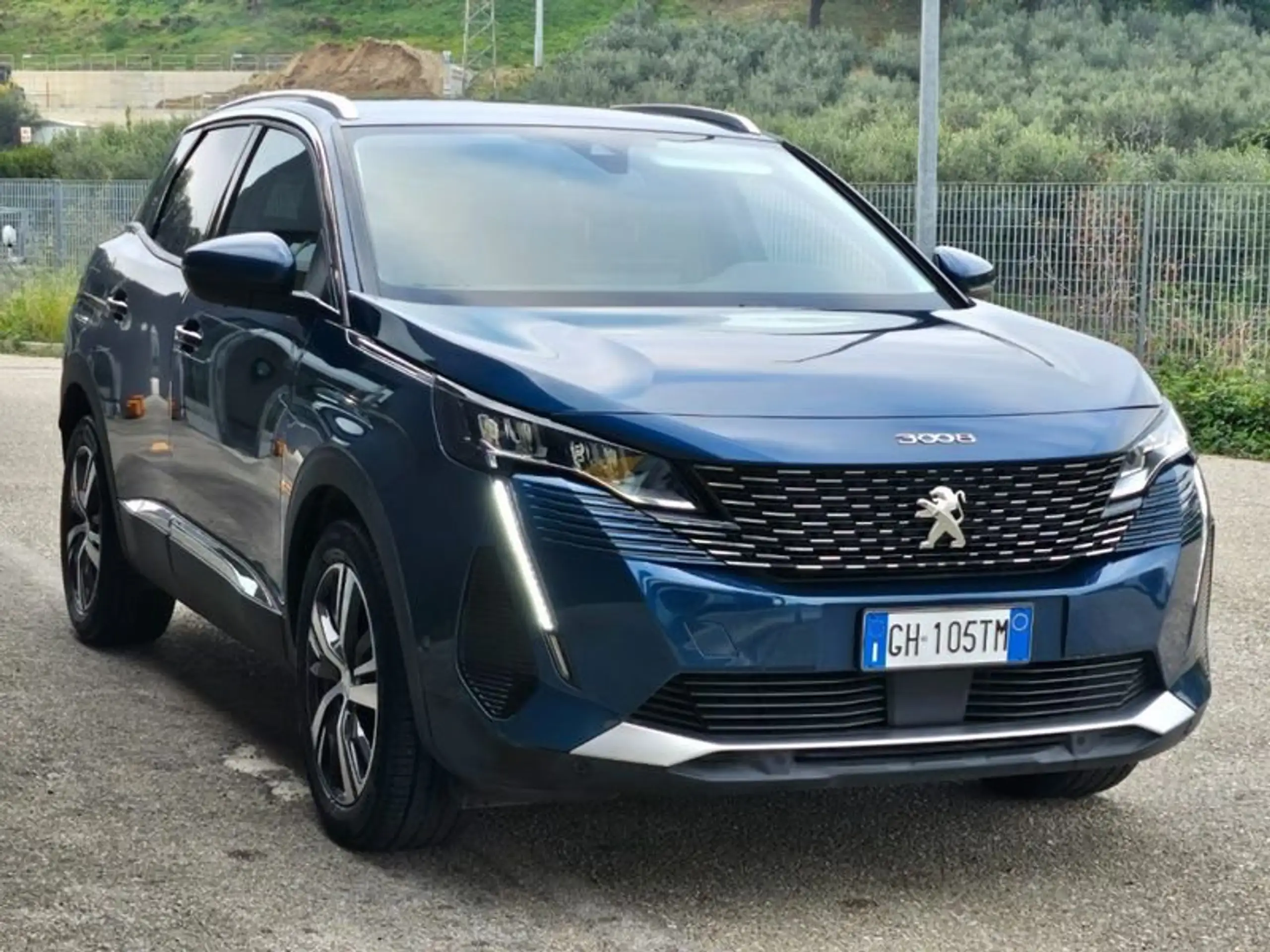 Peugeot - 3008