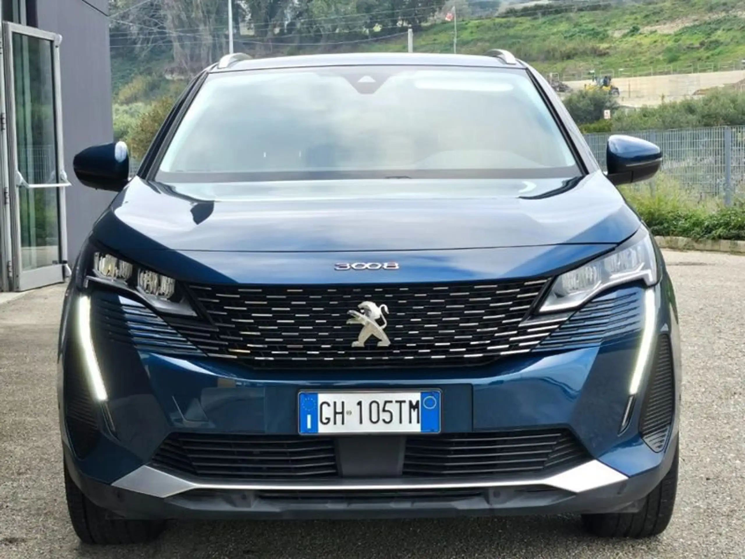 Peugeot - 3008