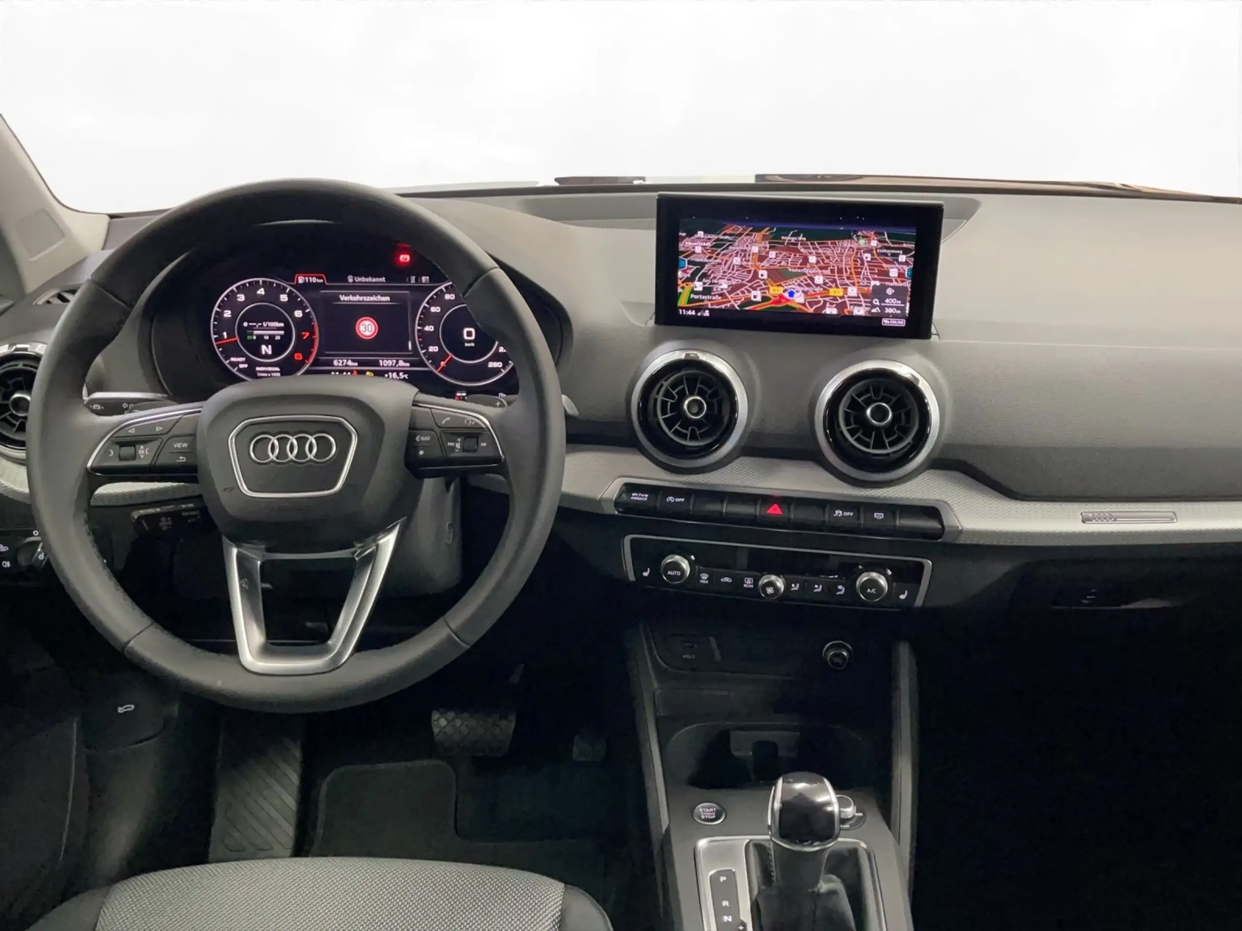 Audi - Q2