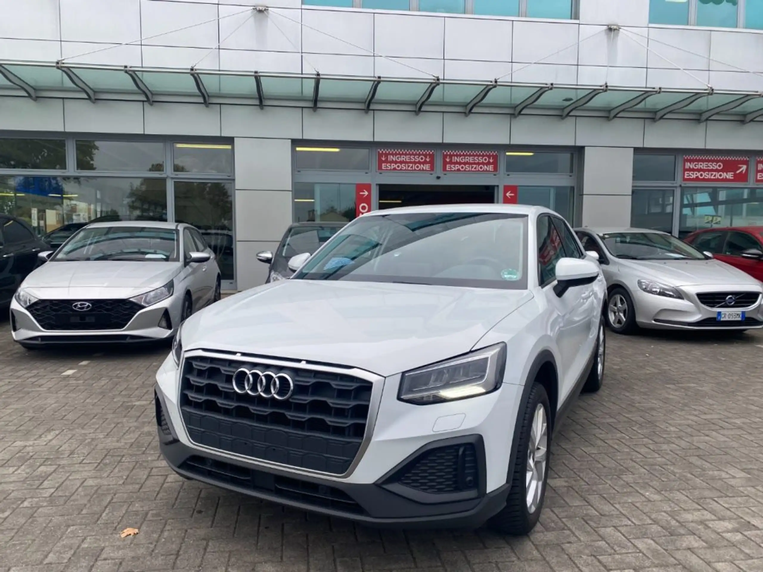 Audi - Q2