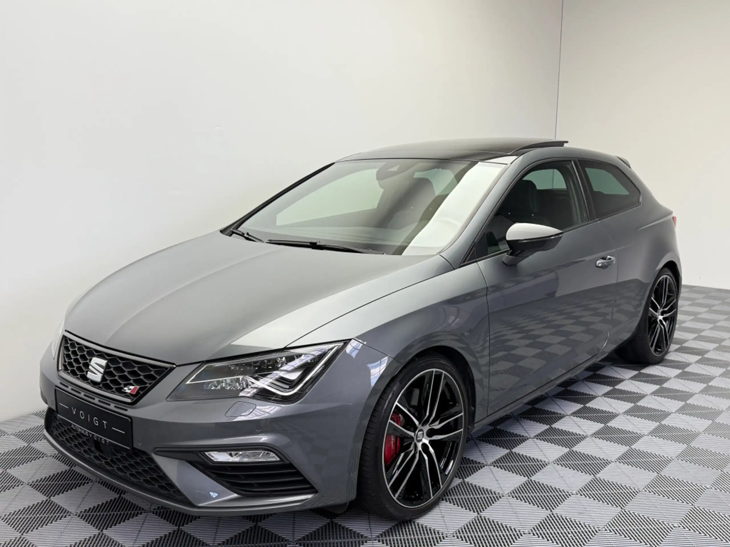 SEAT - Leon