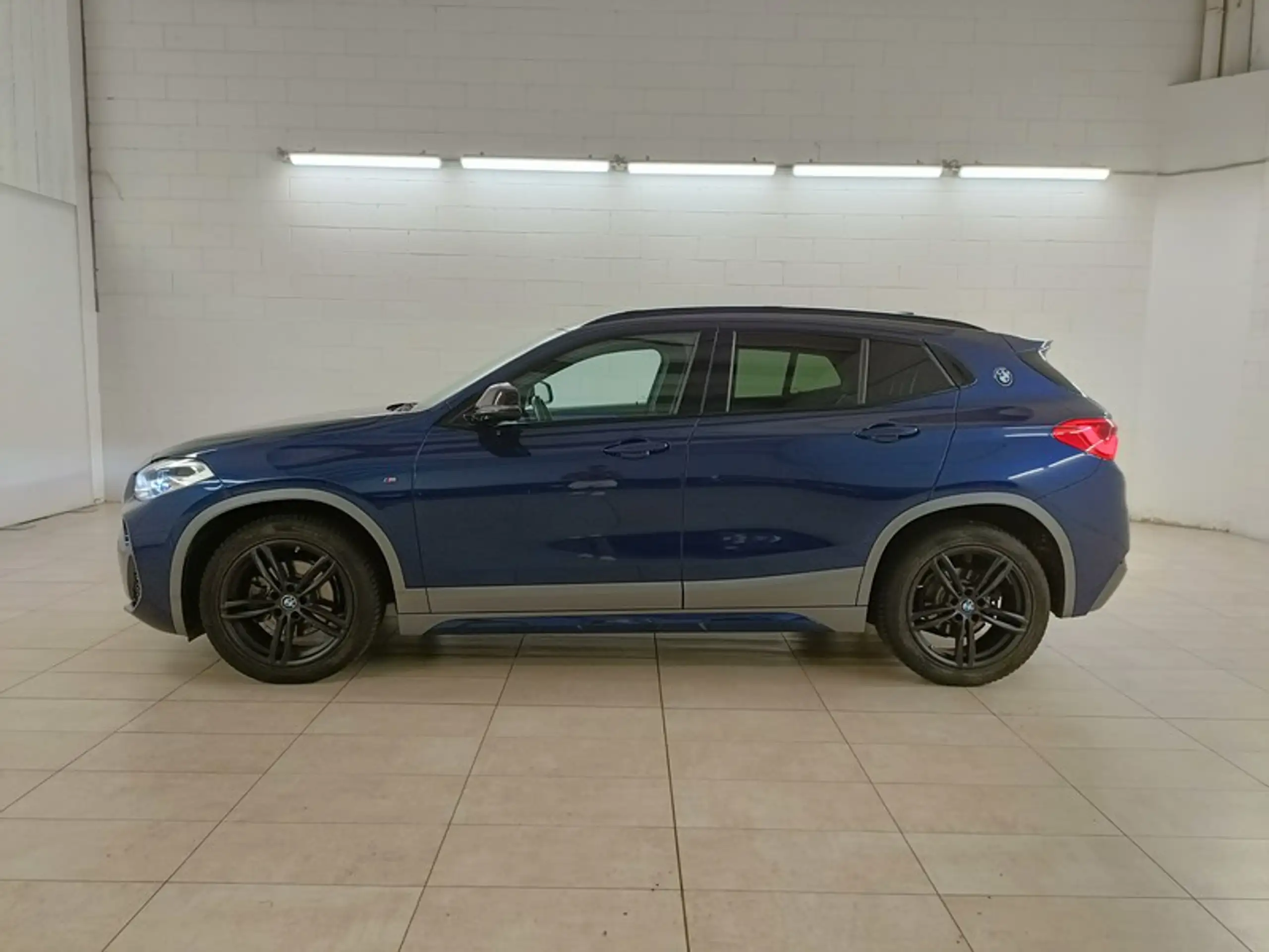 BMW - X2