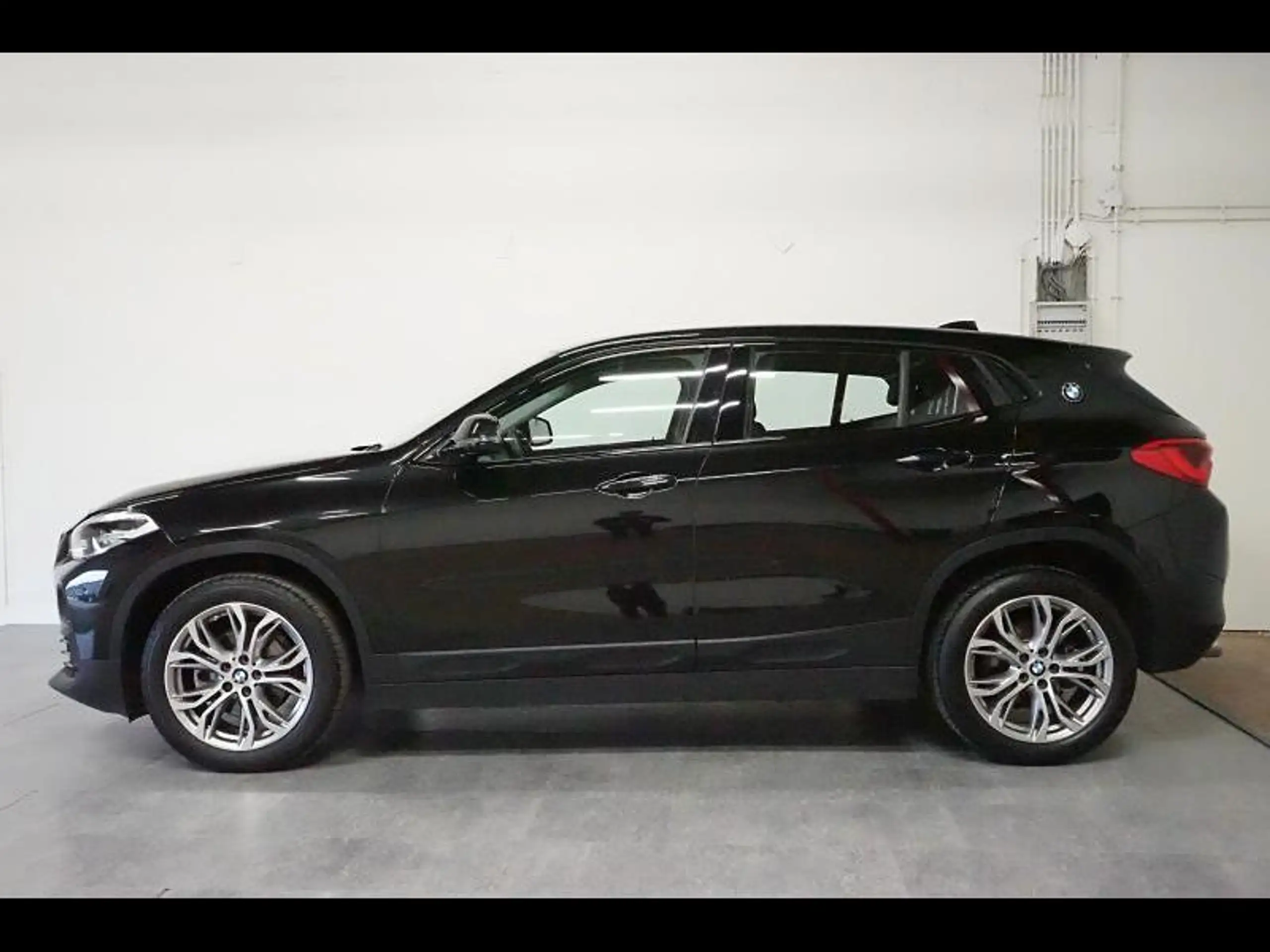 BMW - X2