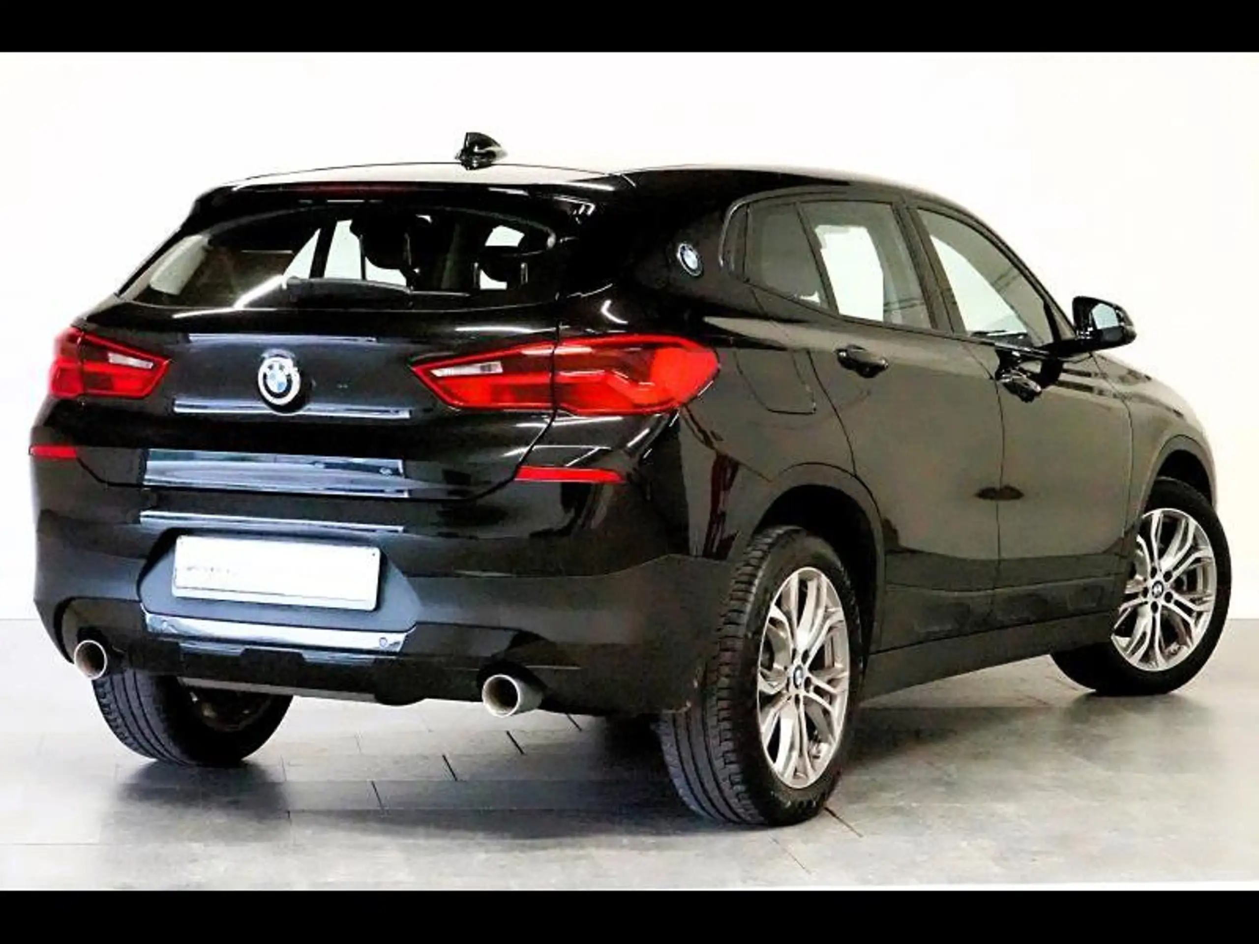 BMW - X2