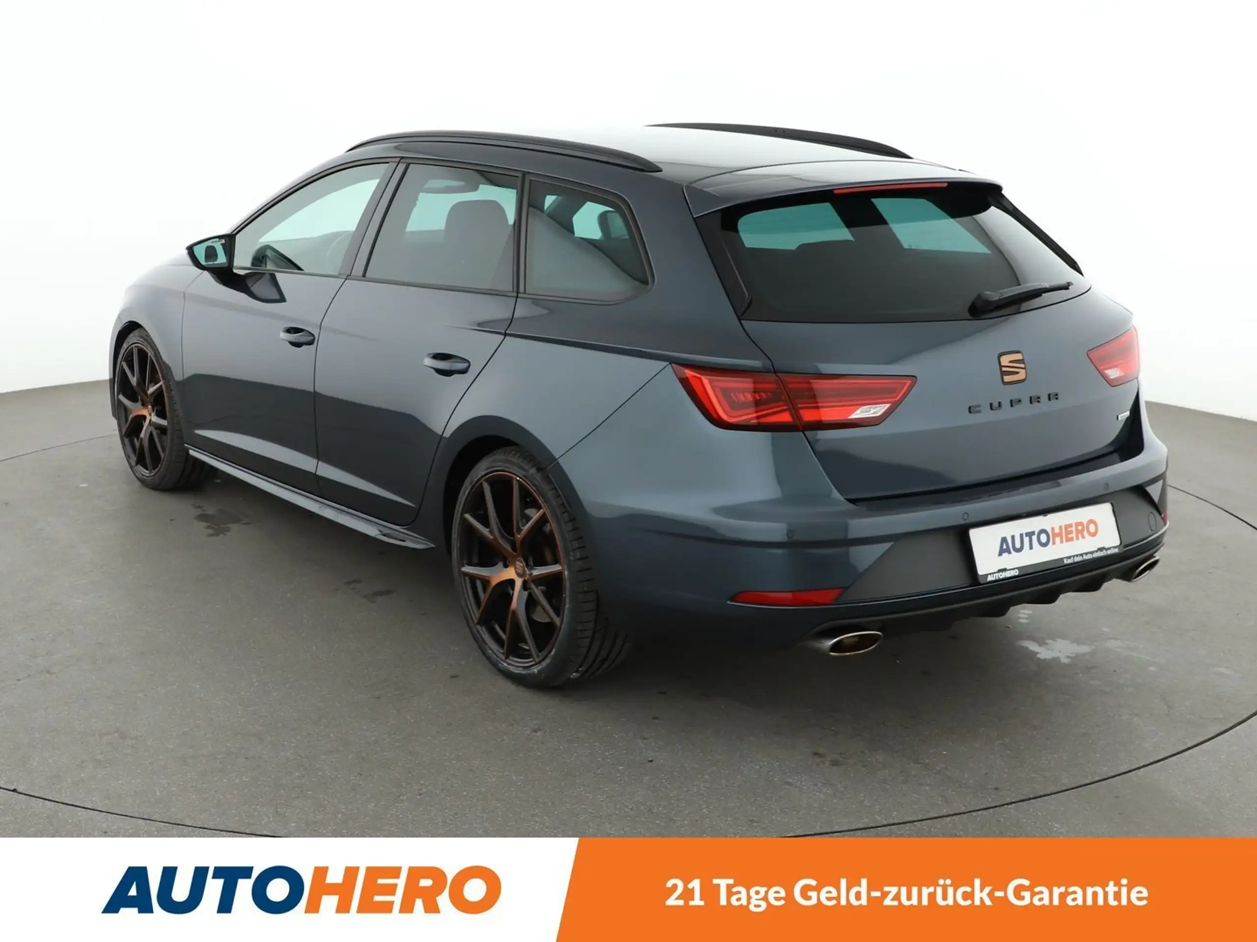 SEAT - Leon