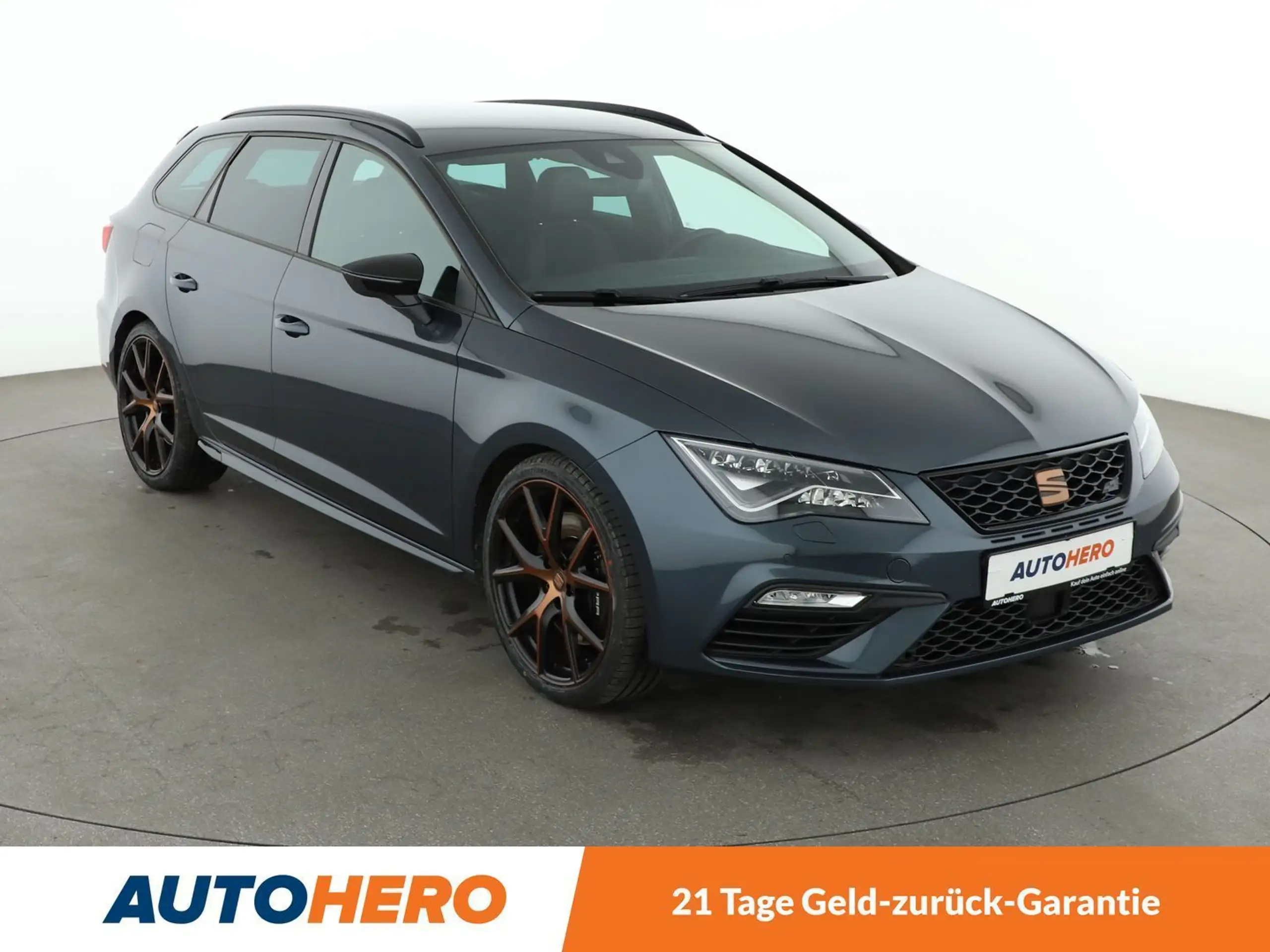 SEAT - Leon