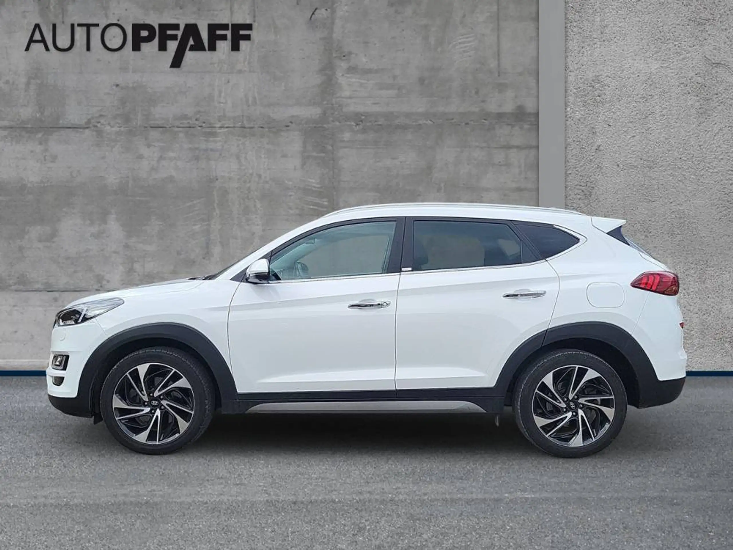 Hyundai - TUCSON