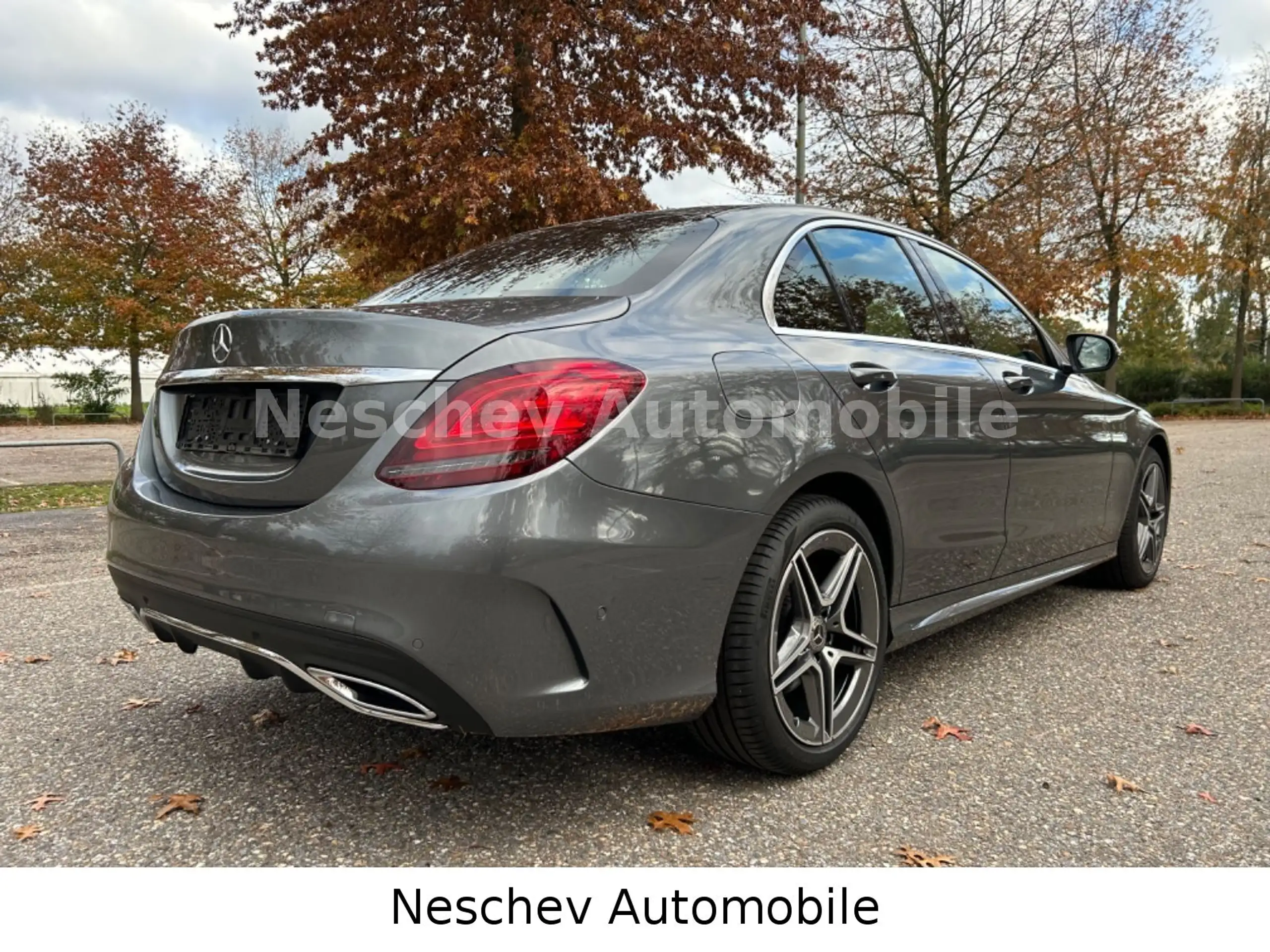 Mercedes-Benz - C 220